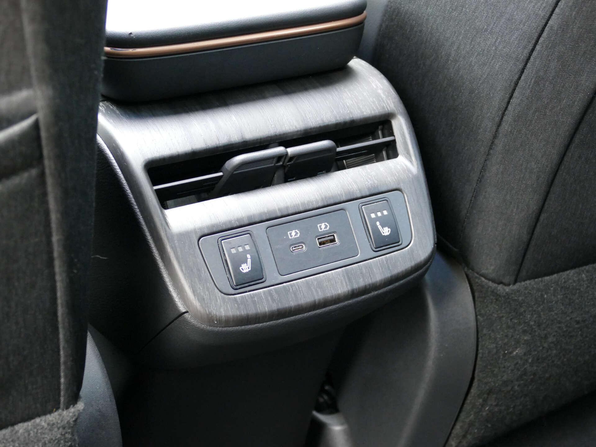 Nissan Ariya view 58