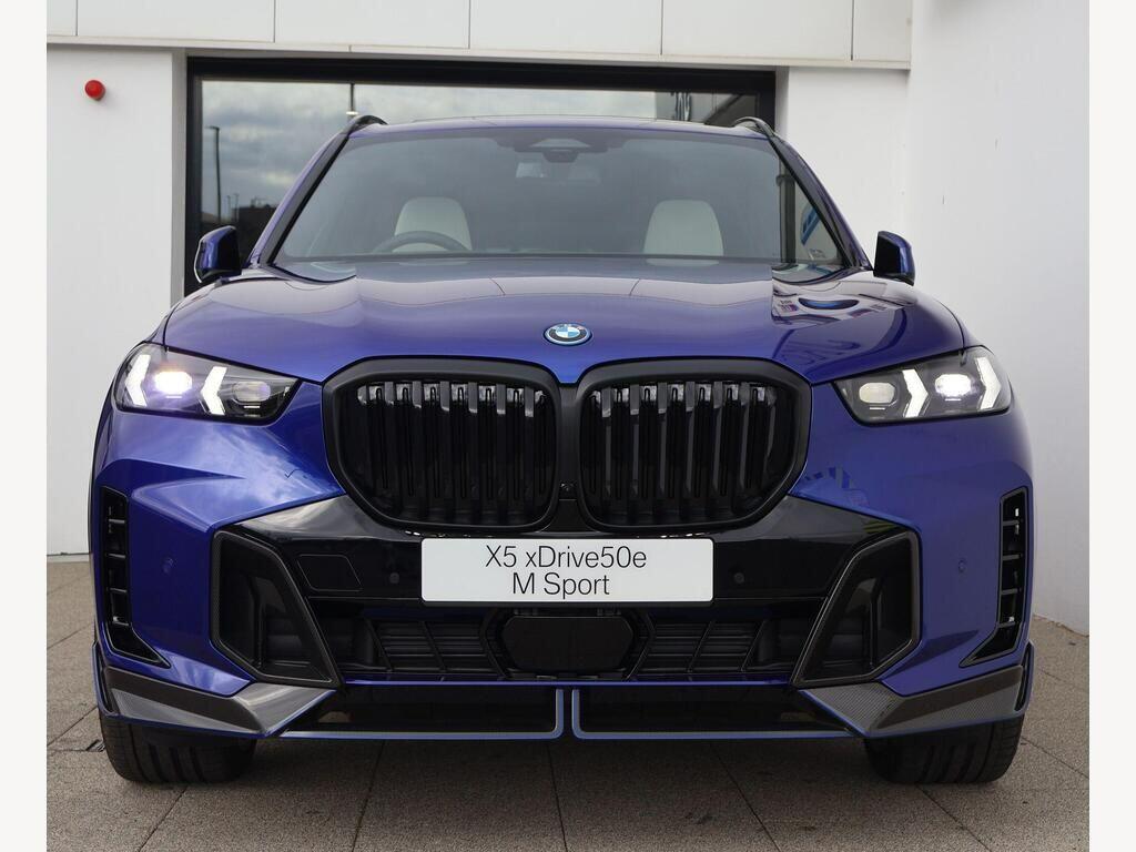 BMW X5 view 6