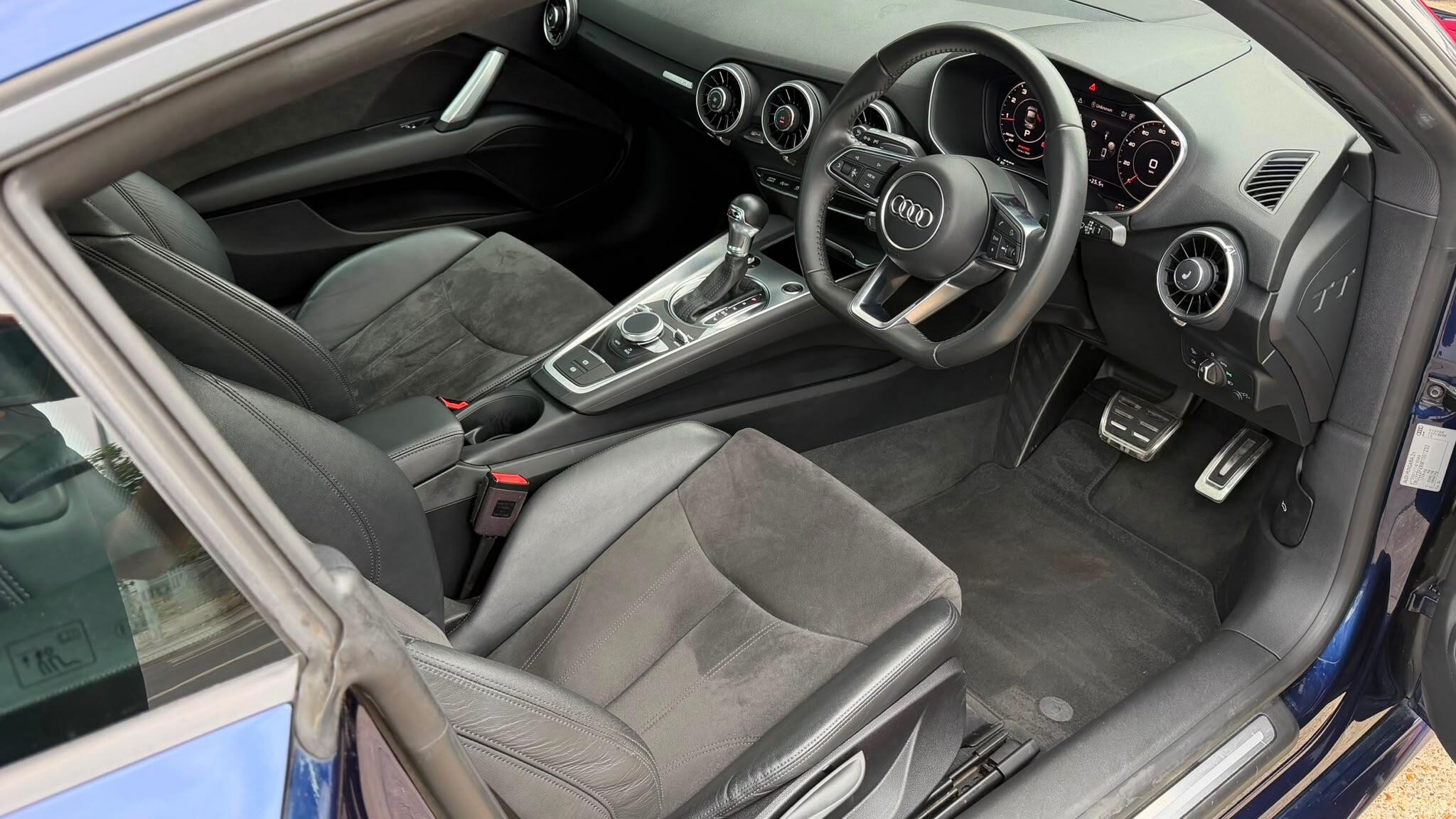 Audi TT view 8