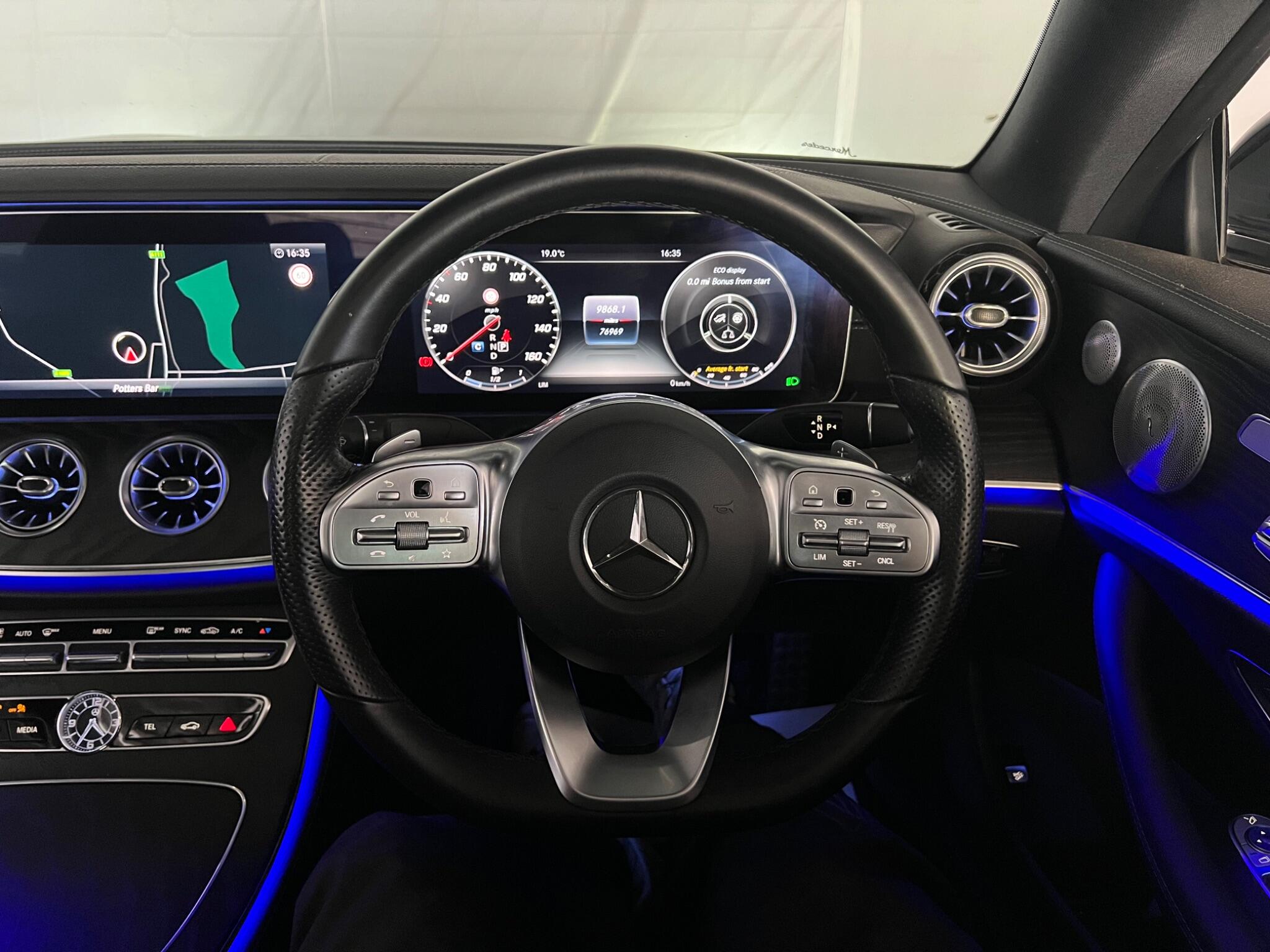 Mercedes-Benz E-Class view 49