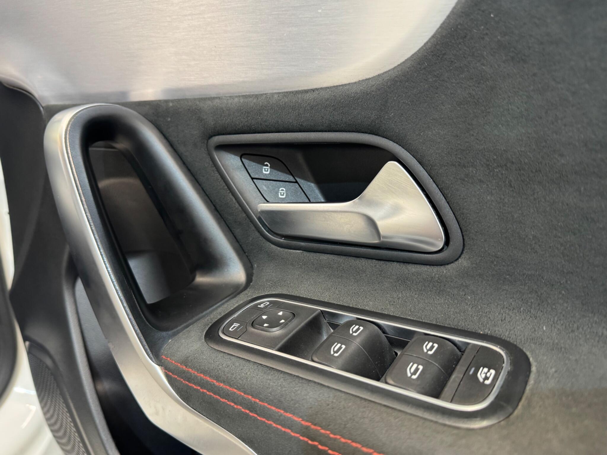 Mercedes-Benz A-Class view 60