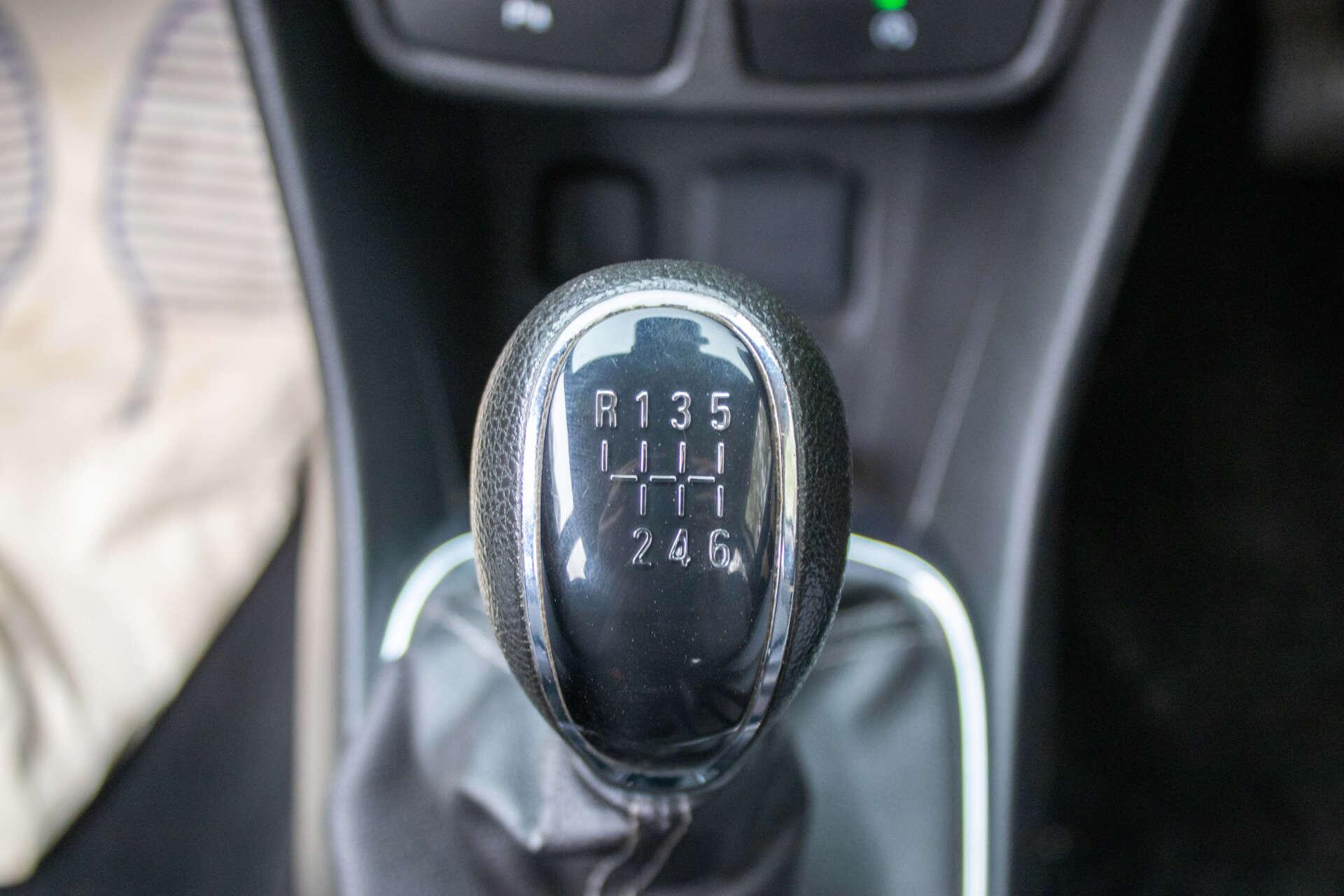 Vauxhall Mokka view 29