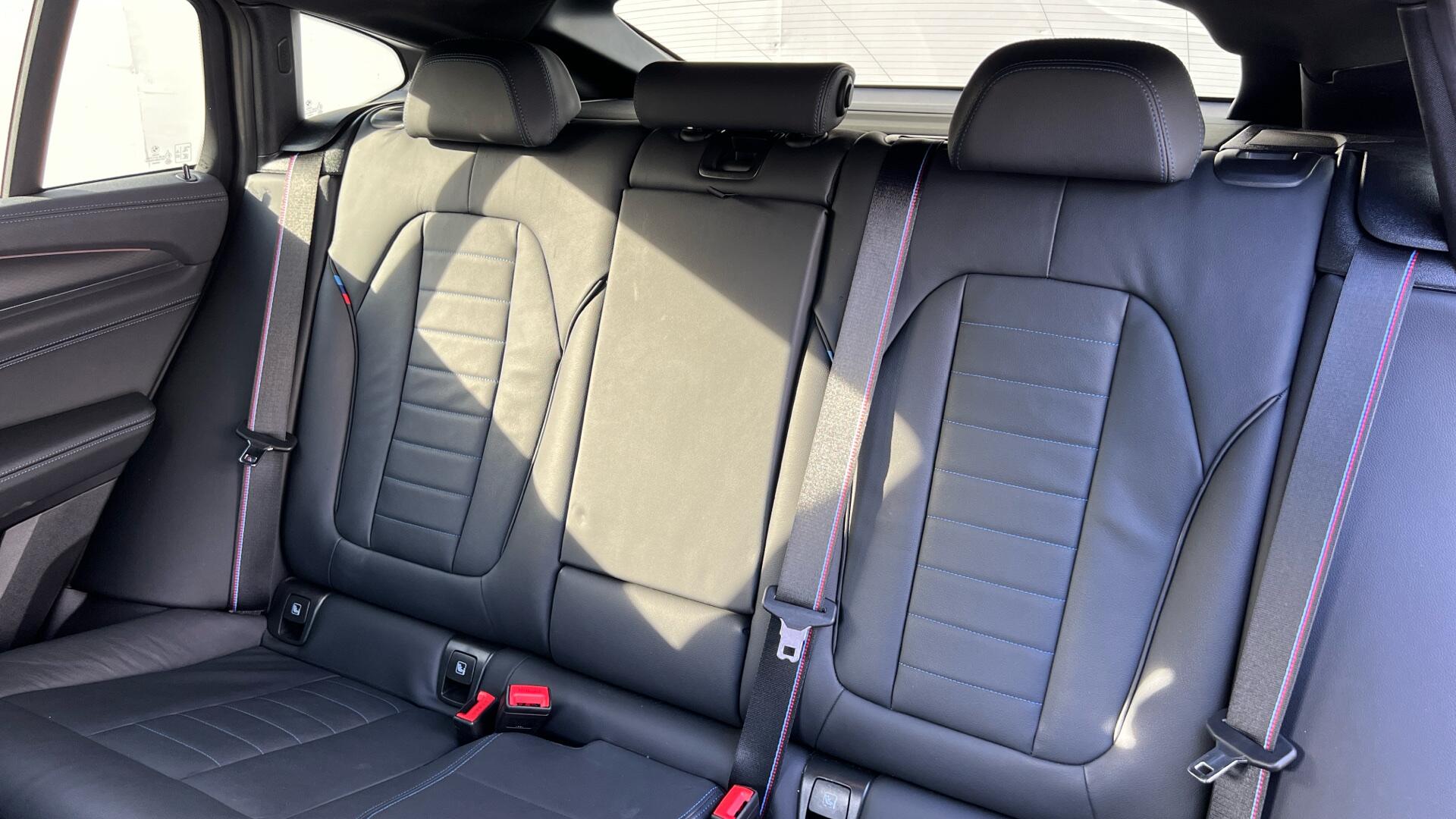 BMW X4 view 12