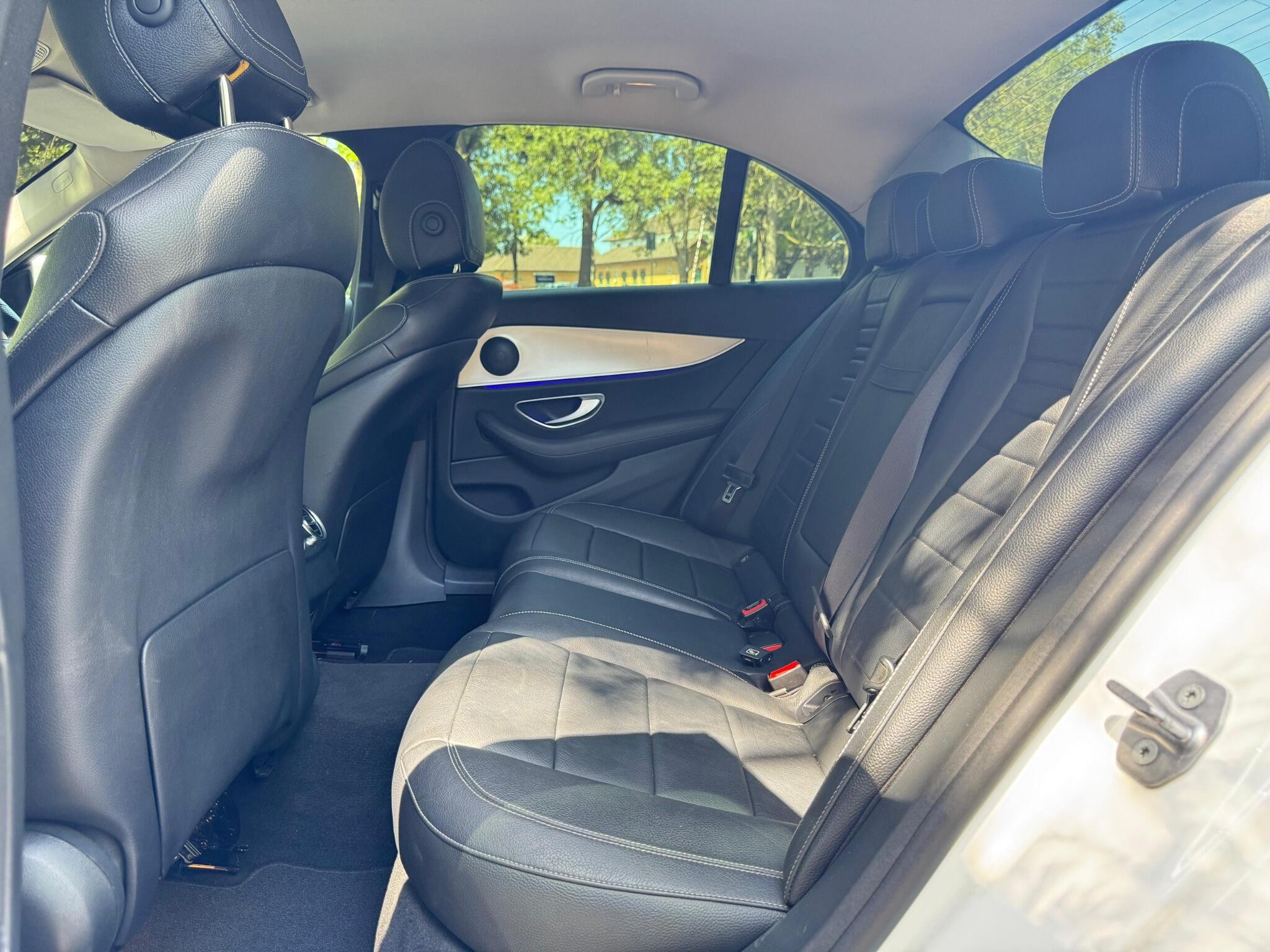 Mercedes-Benz E-Class view 17
