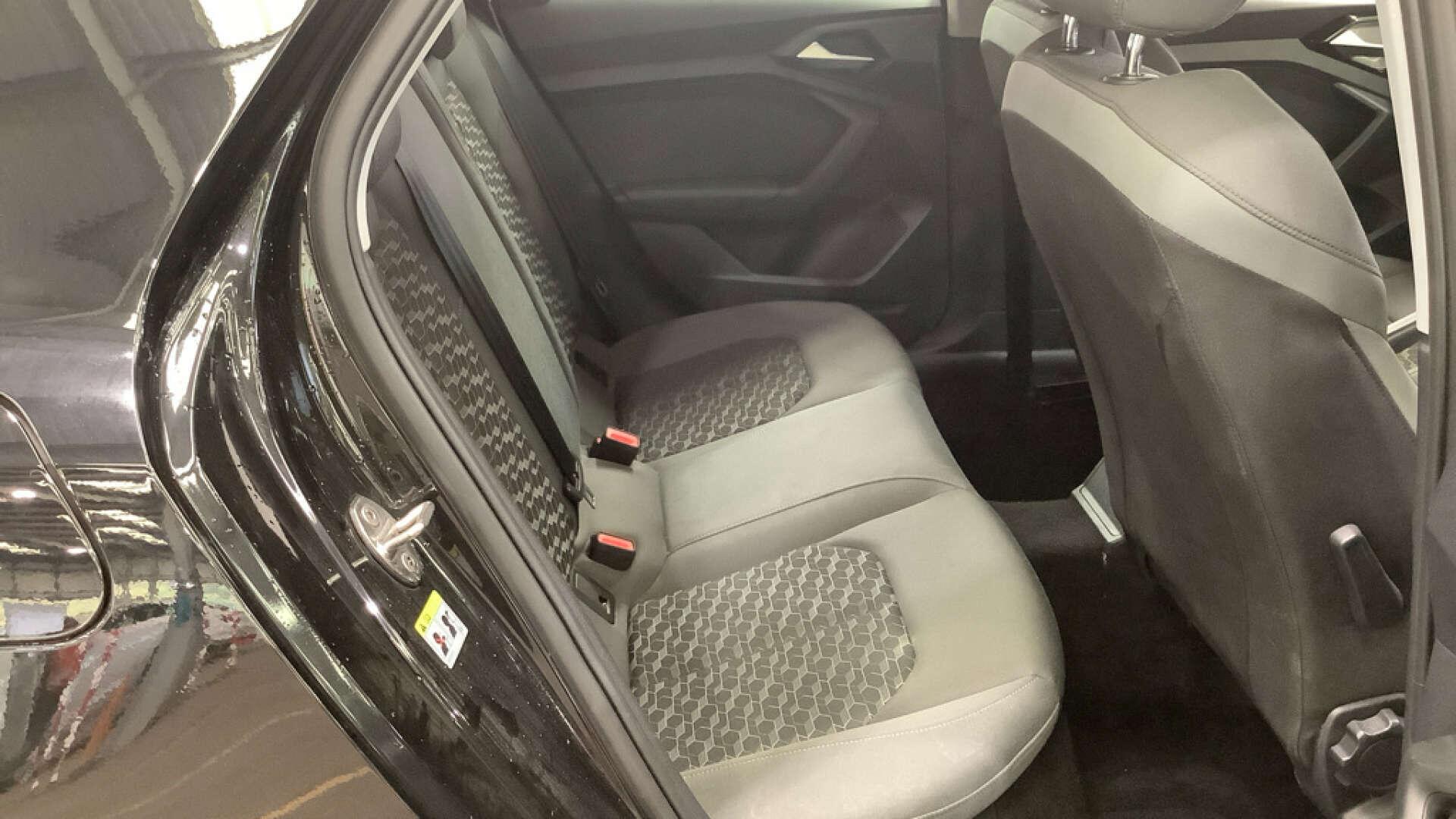 Audi A1 view 8