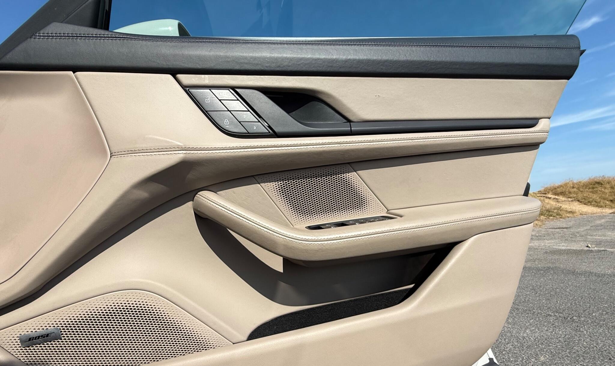 Porsche Taycan view 27
