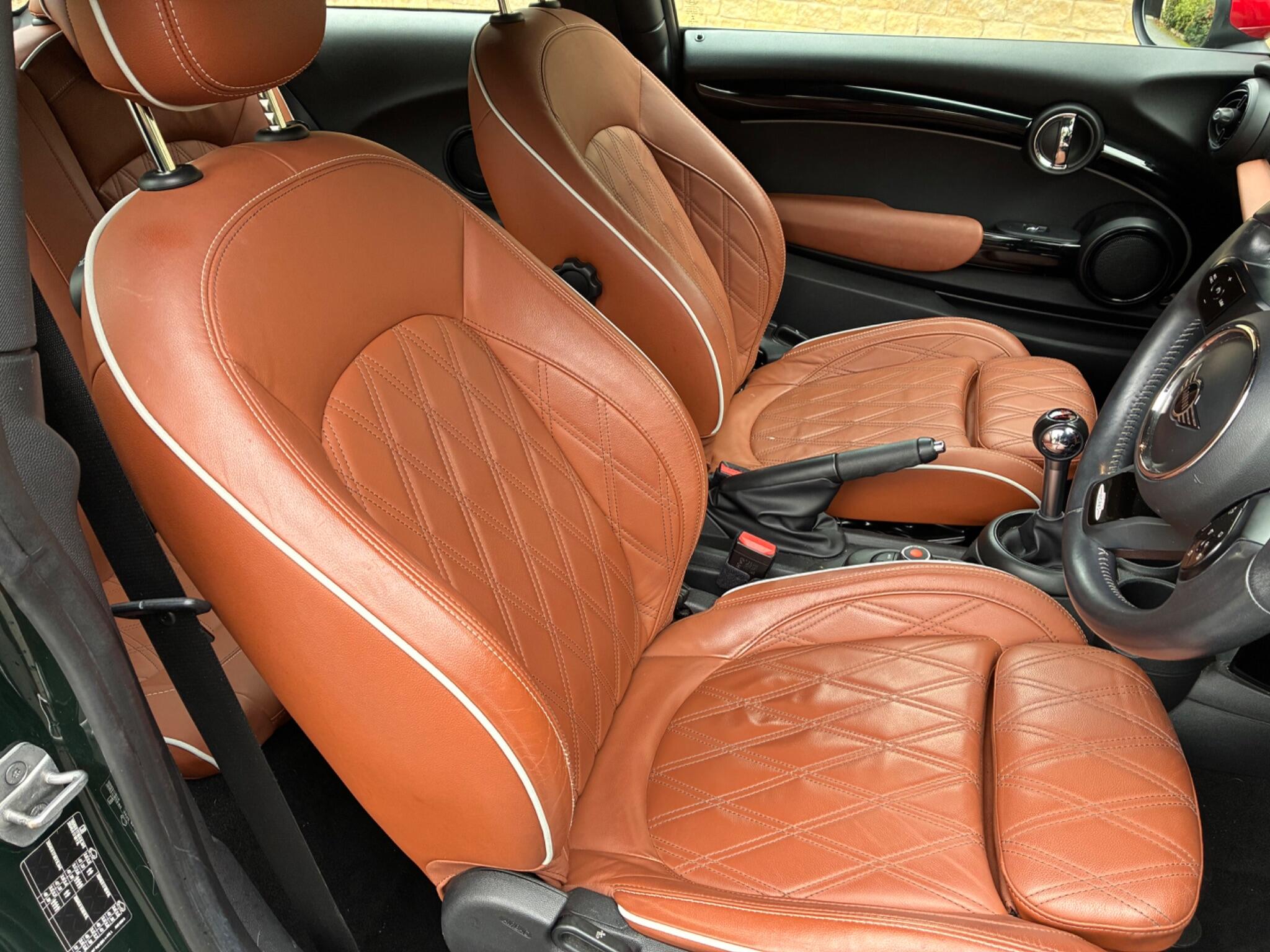Mini Hatch view 16