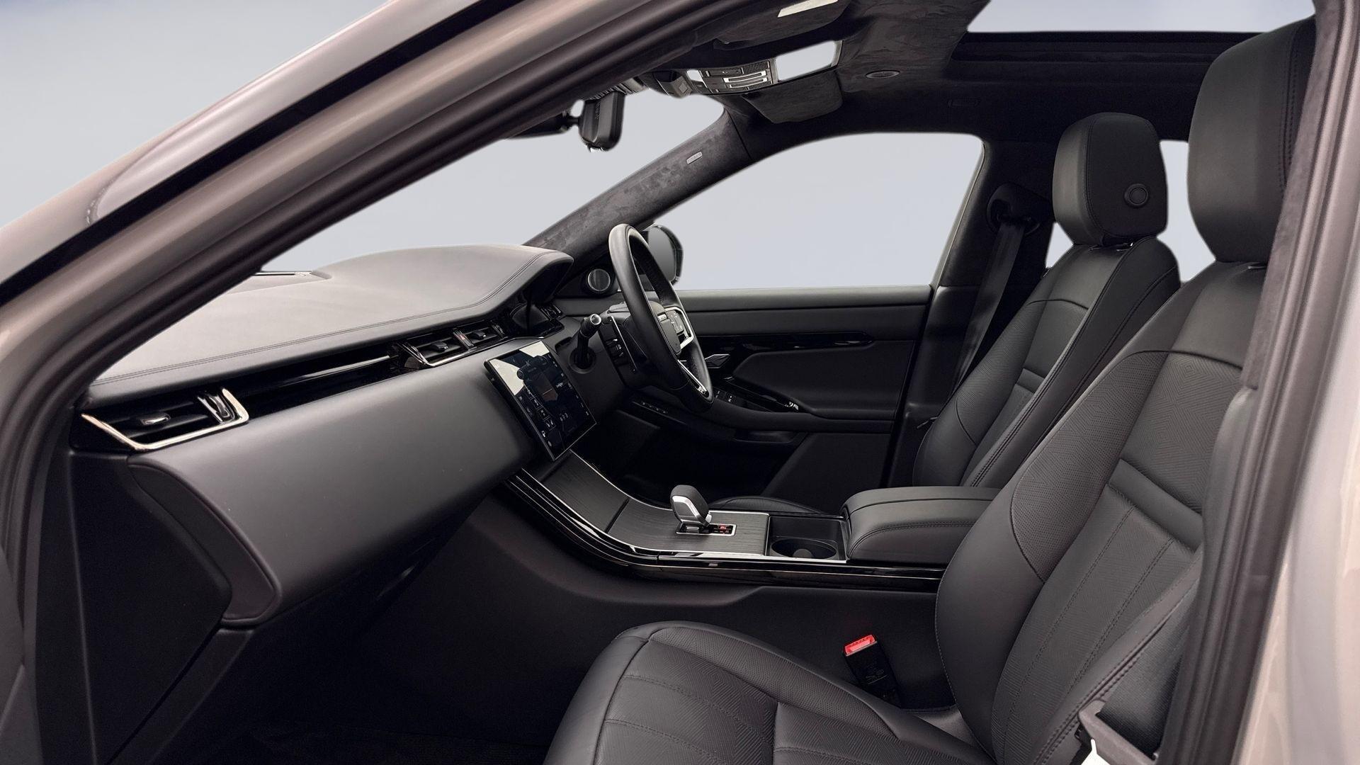 Land Rover Range Rover Evoque view 3