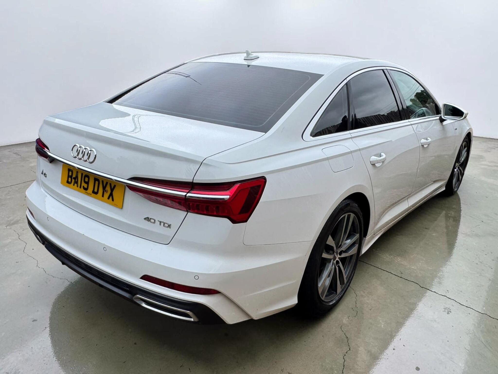 Audi A6 view 8