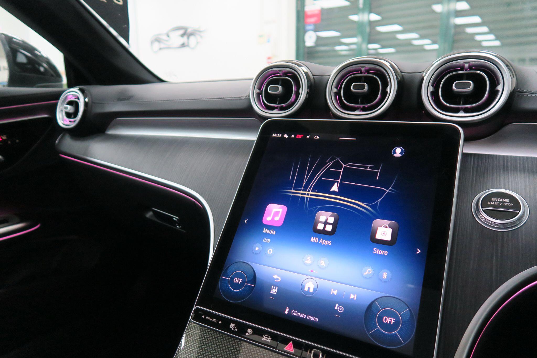 Mercedes-Benz Cle view 15
