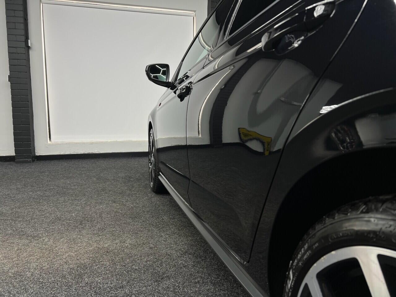Volkswagen Polo view 7