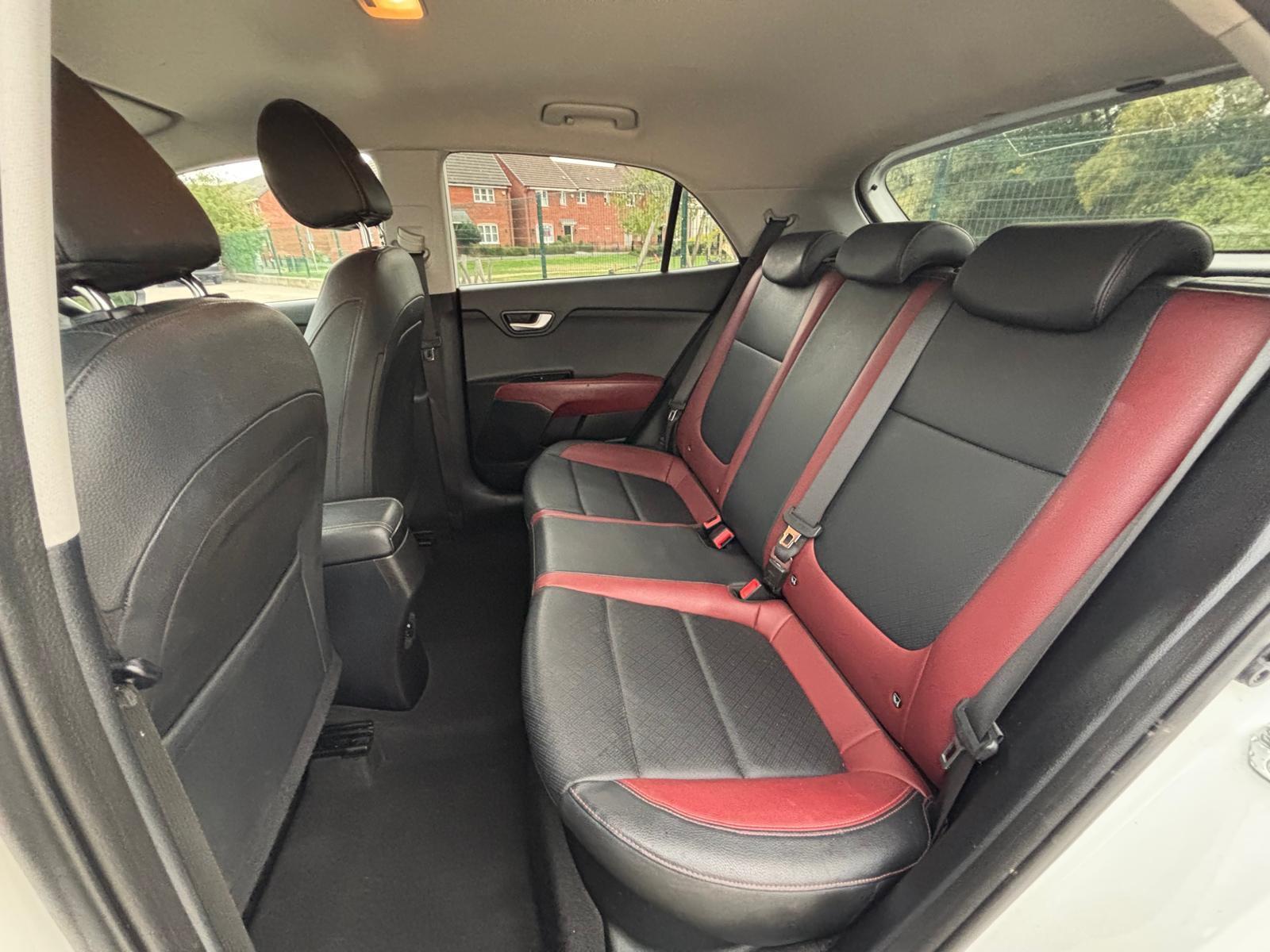 Kia Rio view 16