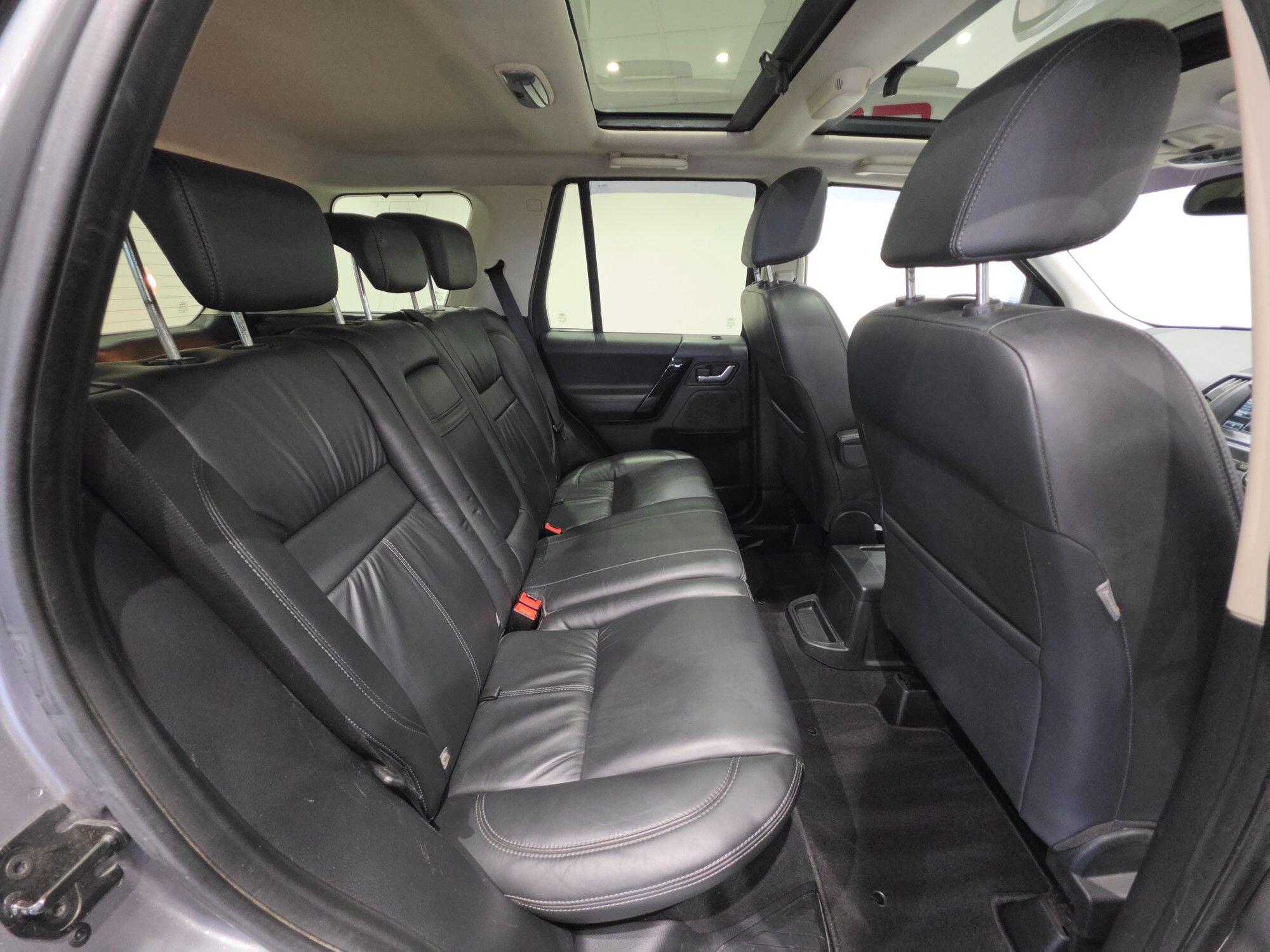 Land Rover Freelander view 20