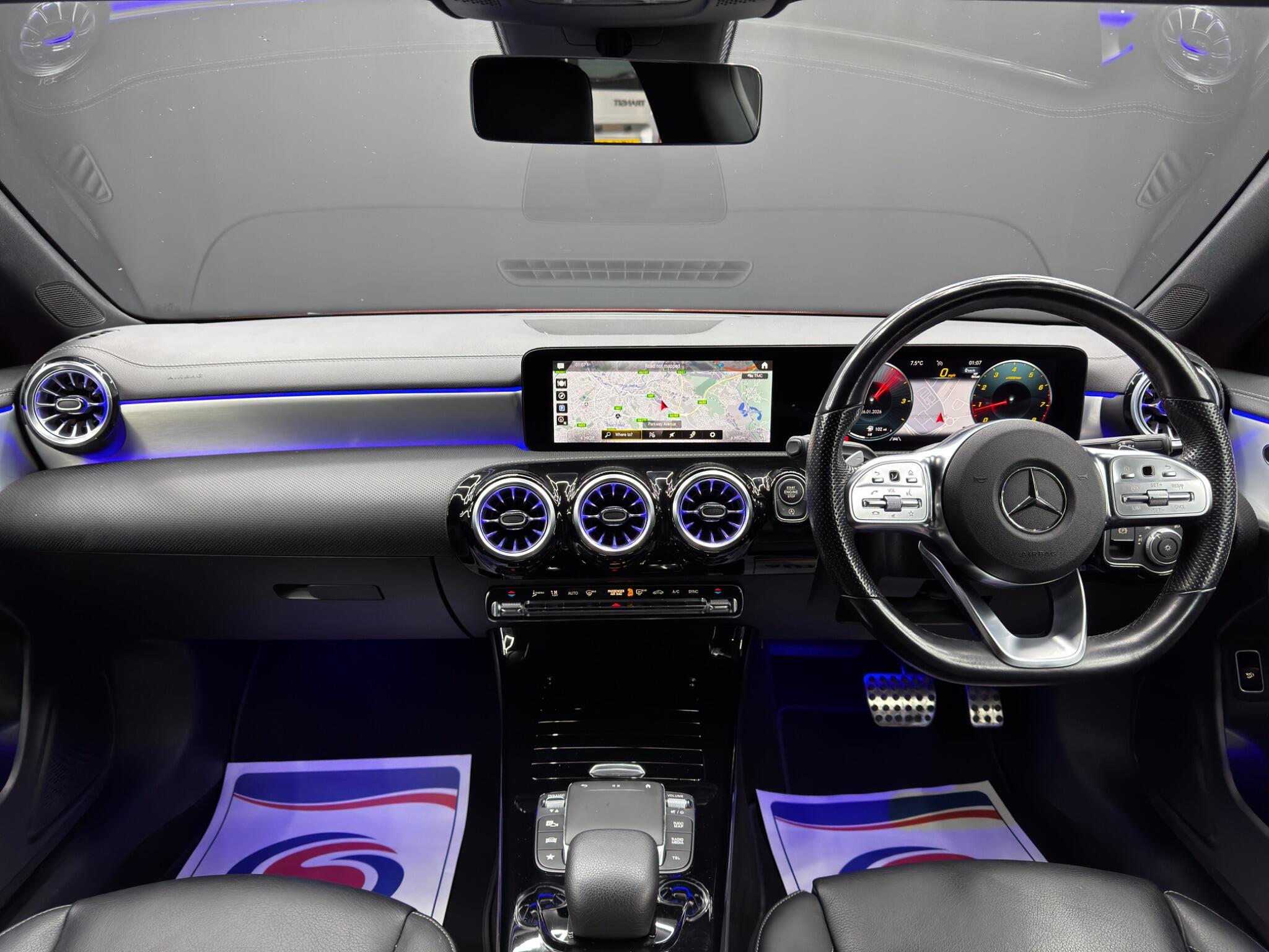 Mercedes-Benz Cla view 11