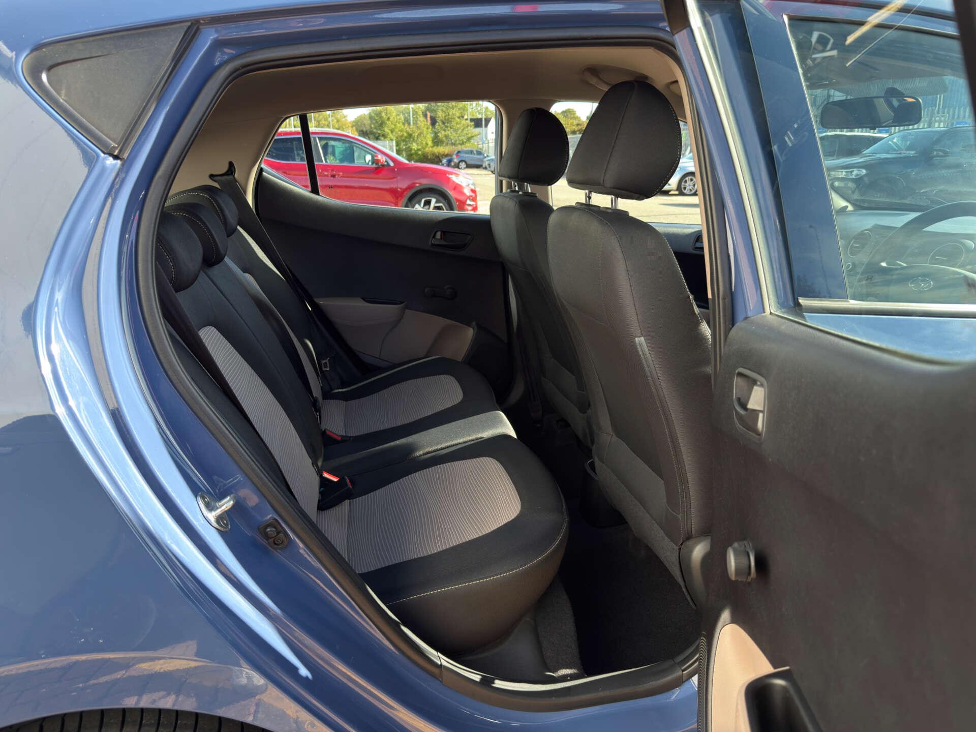 Hyundai I10 view 28