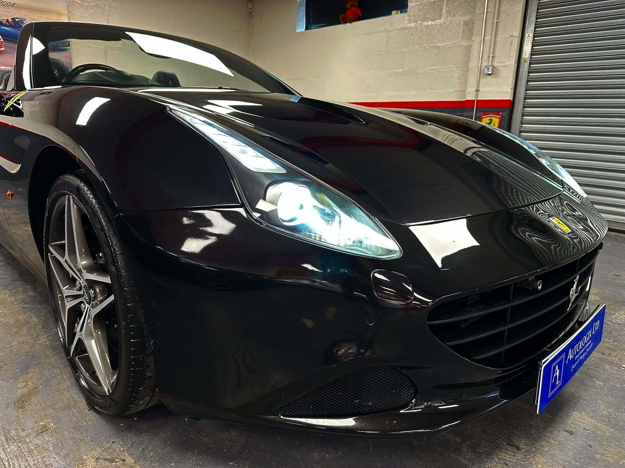 Ferrari California view 18