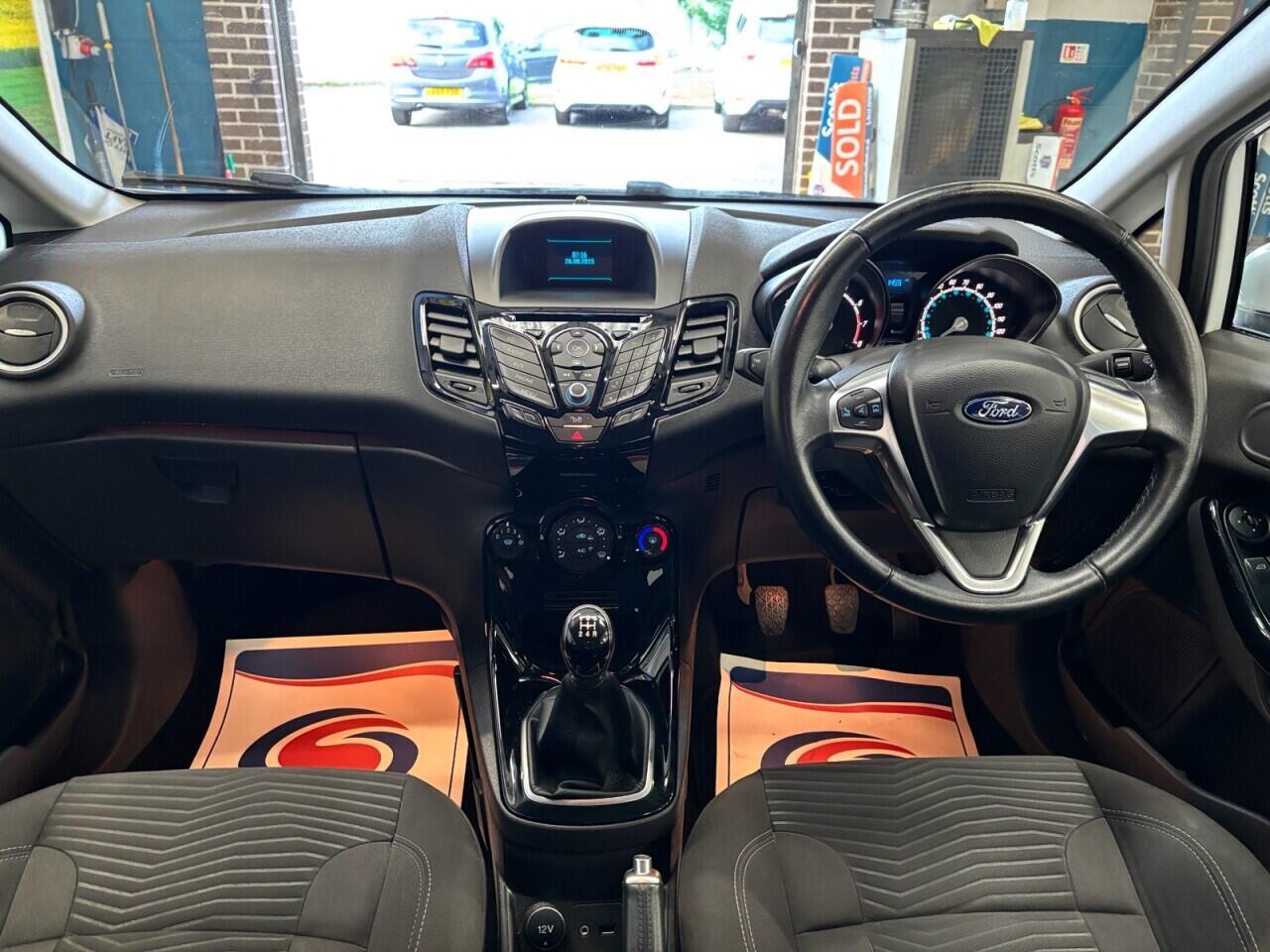 Ford Fiesta view 18