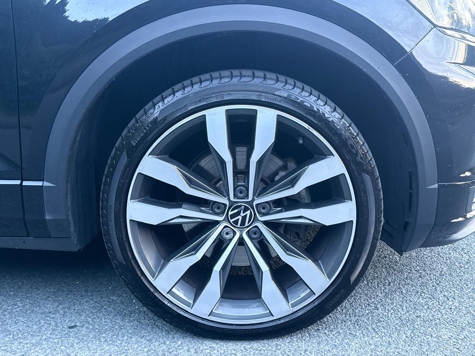 Volkswagen T-Roc view 33