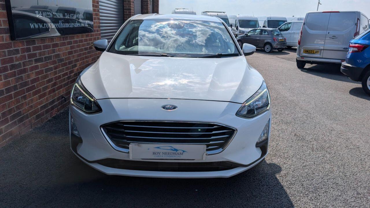 Ford Focus view 13