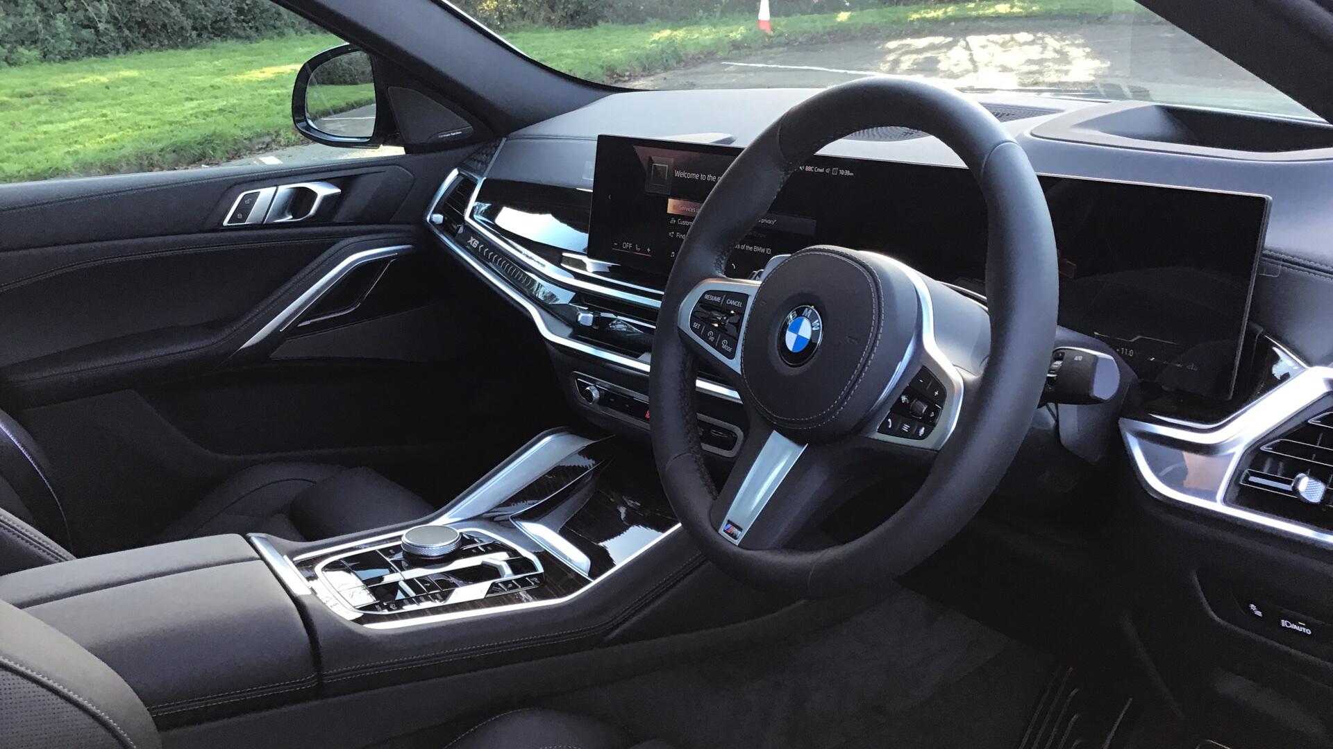 BMW X6 view 6