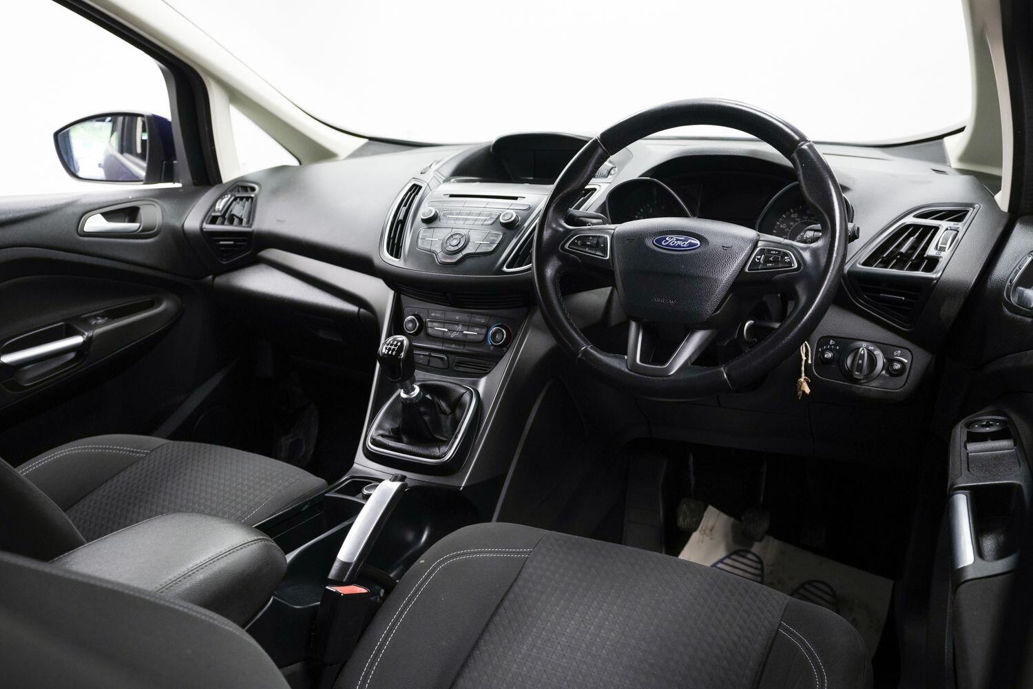 Ford C-Max view 10