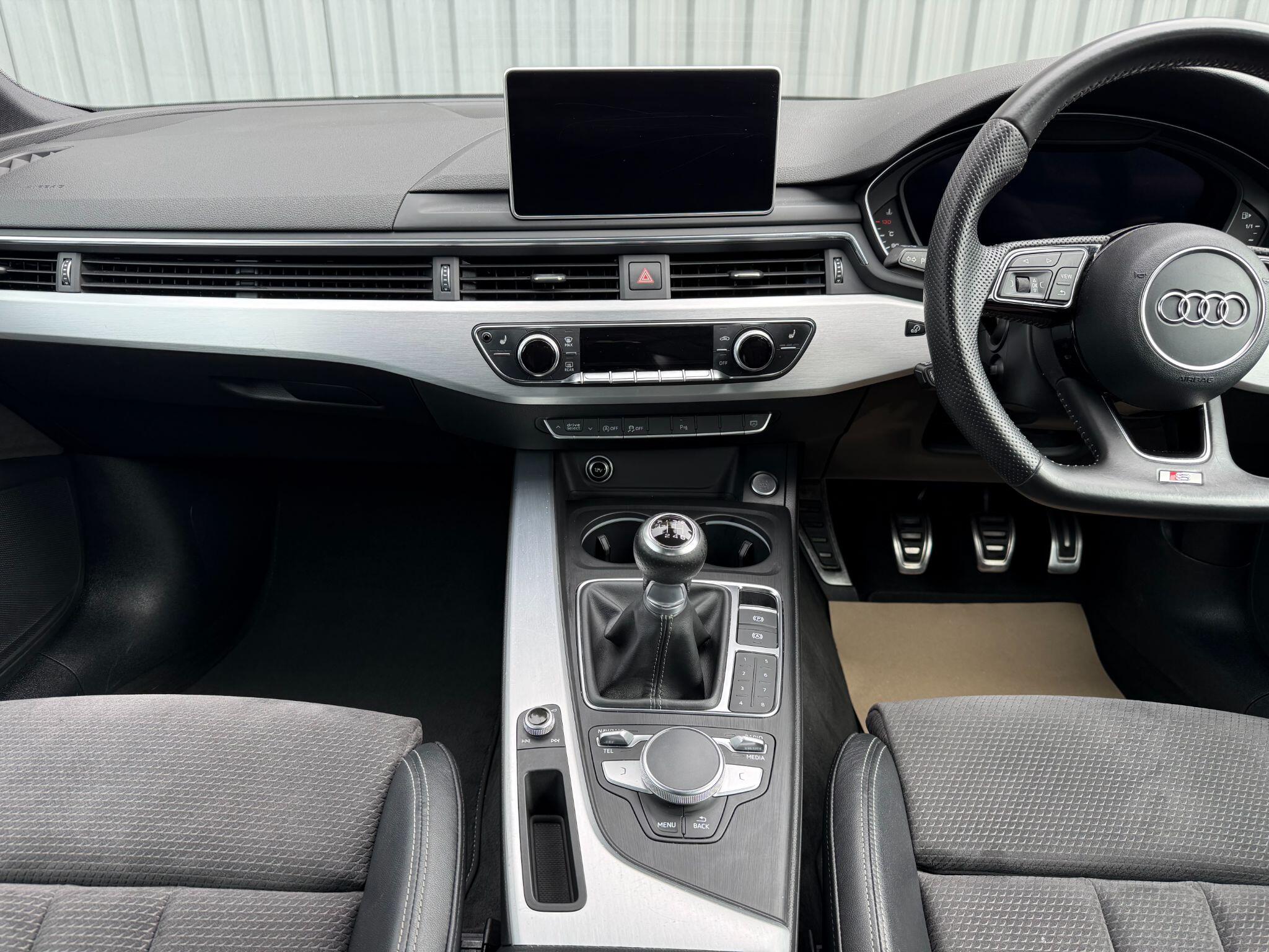 Audi A5 view 25