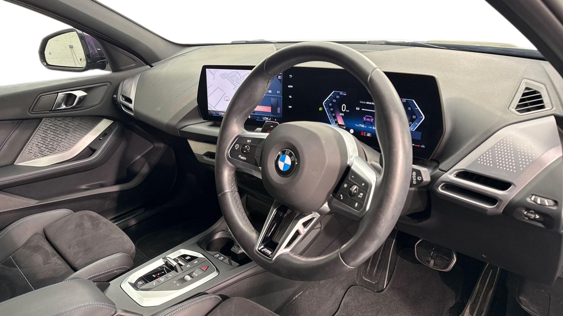 BMW 1 Series view 6