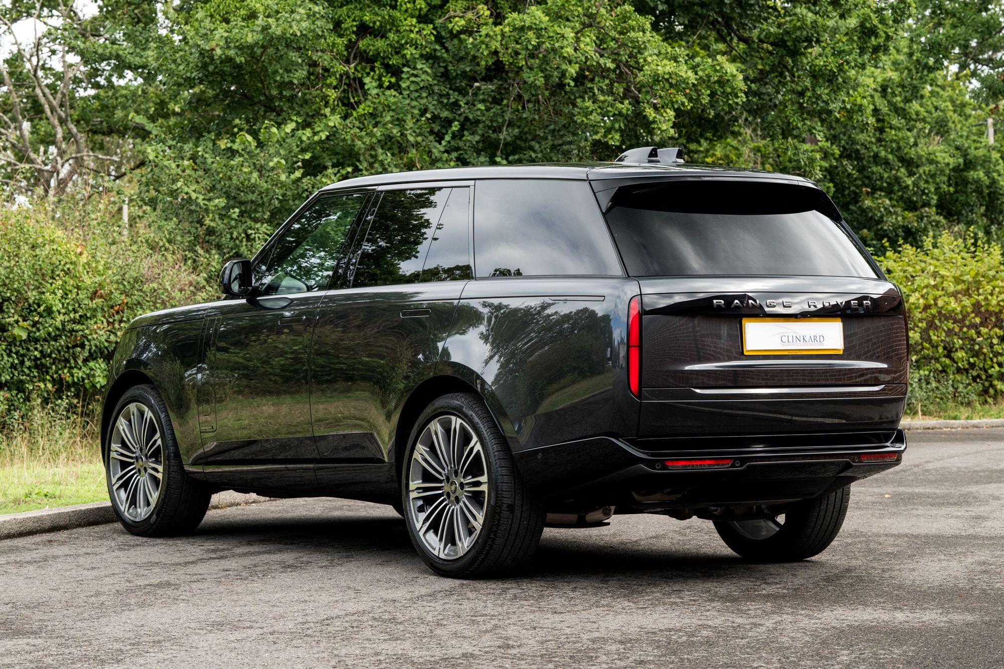 Land Rover Range Rover view 2