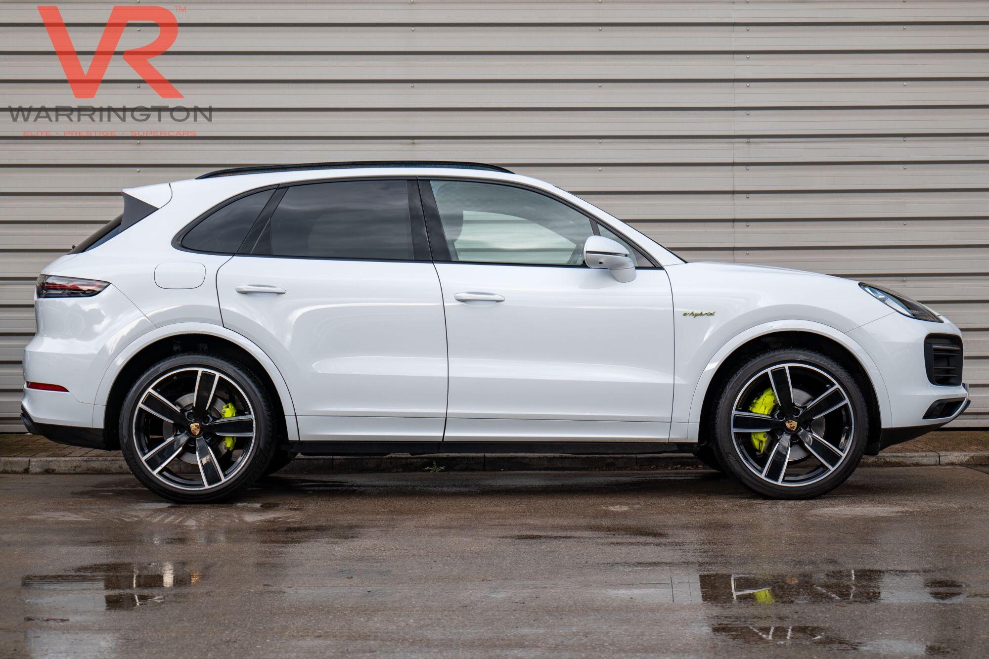 Porsche Cayenne view 21