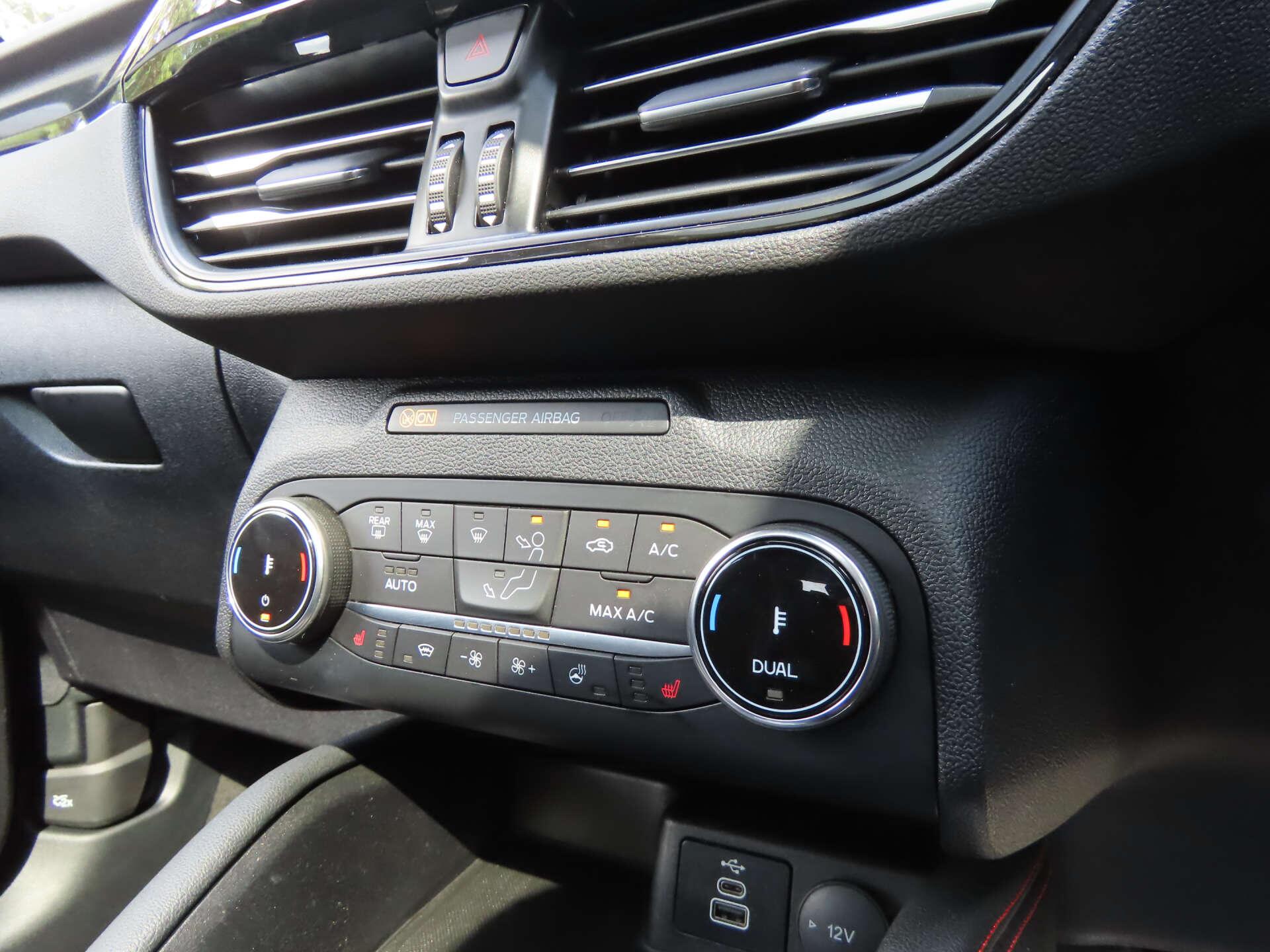 Ford Kuga view 12