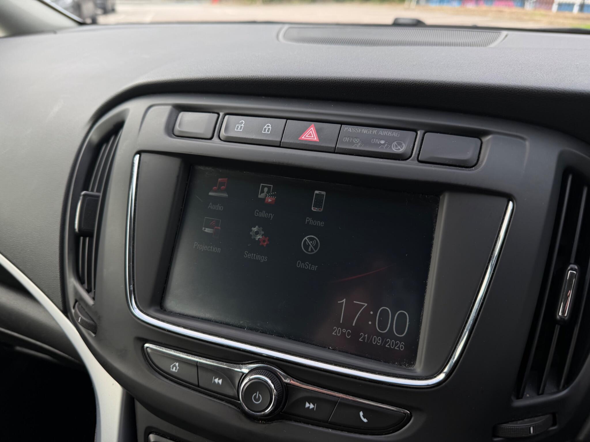 Vauxhall Zafira Tourer view 21