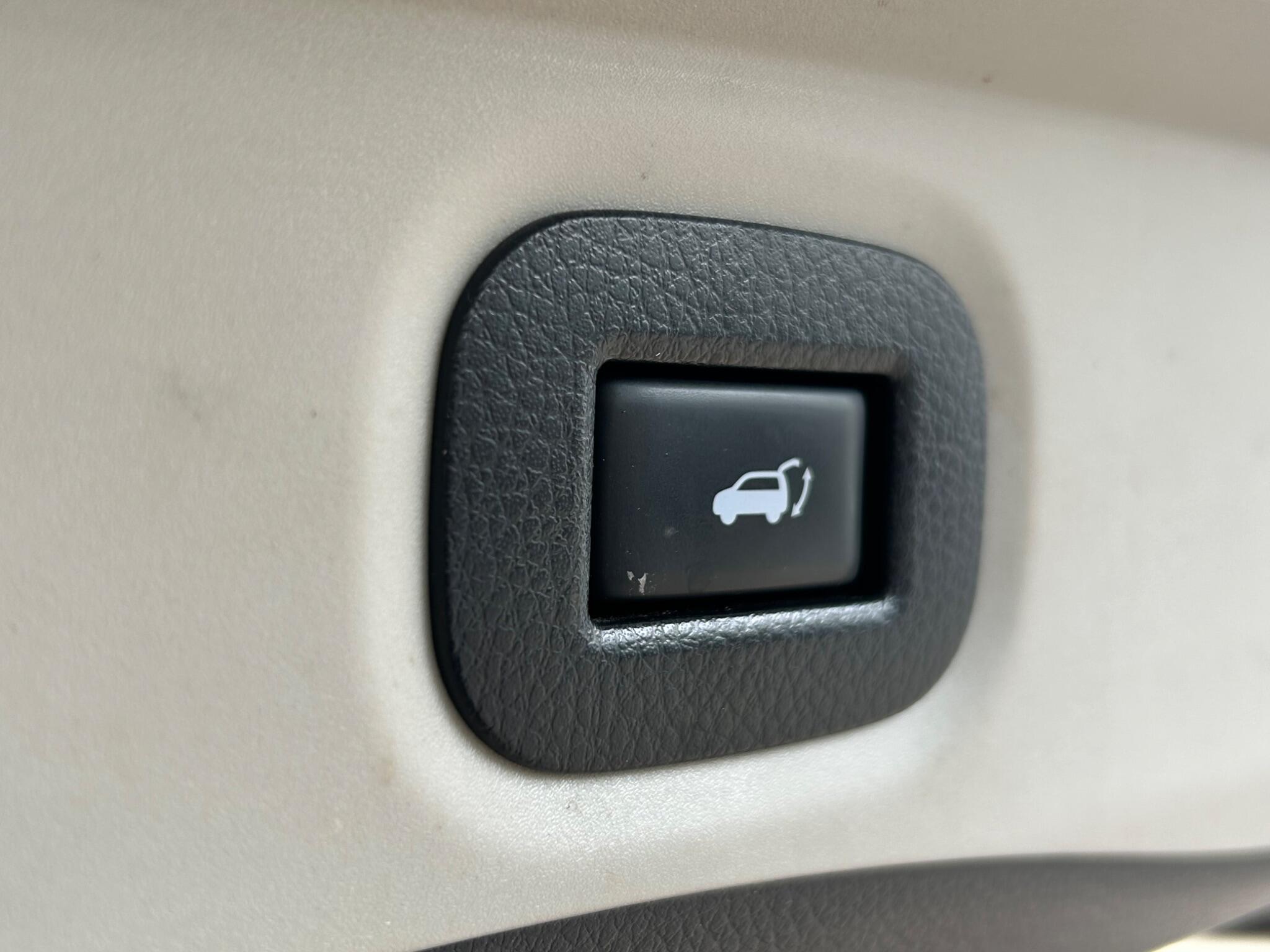 Nissan X-Trail view 39