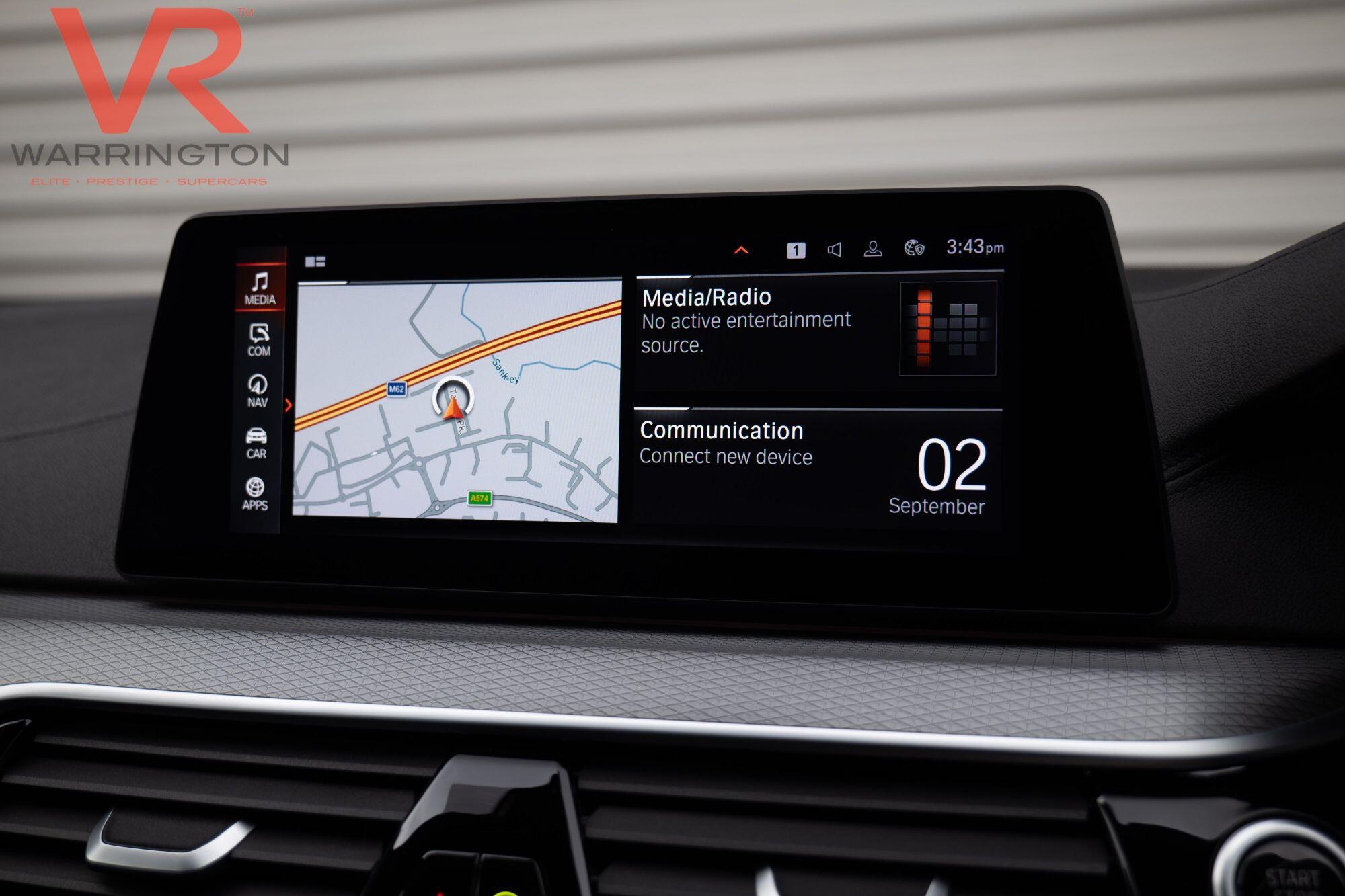 BMW 5 Series view 29