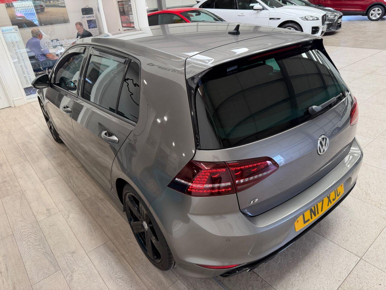 Volkswagen Golf view 15
