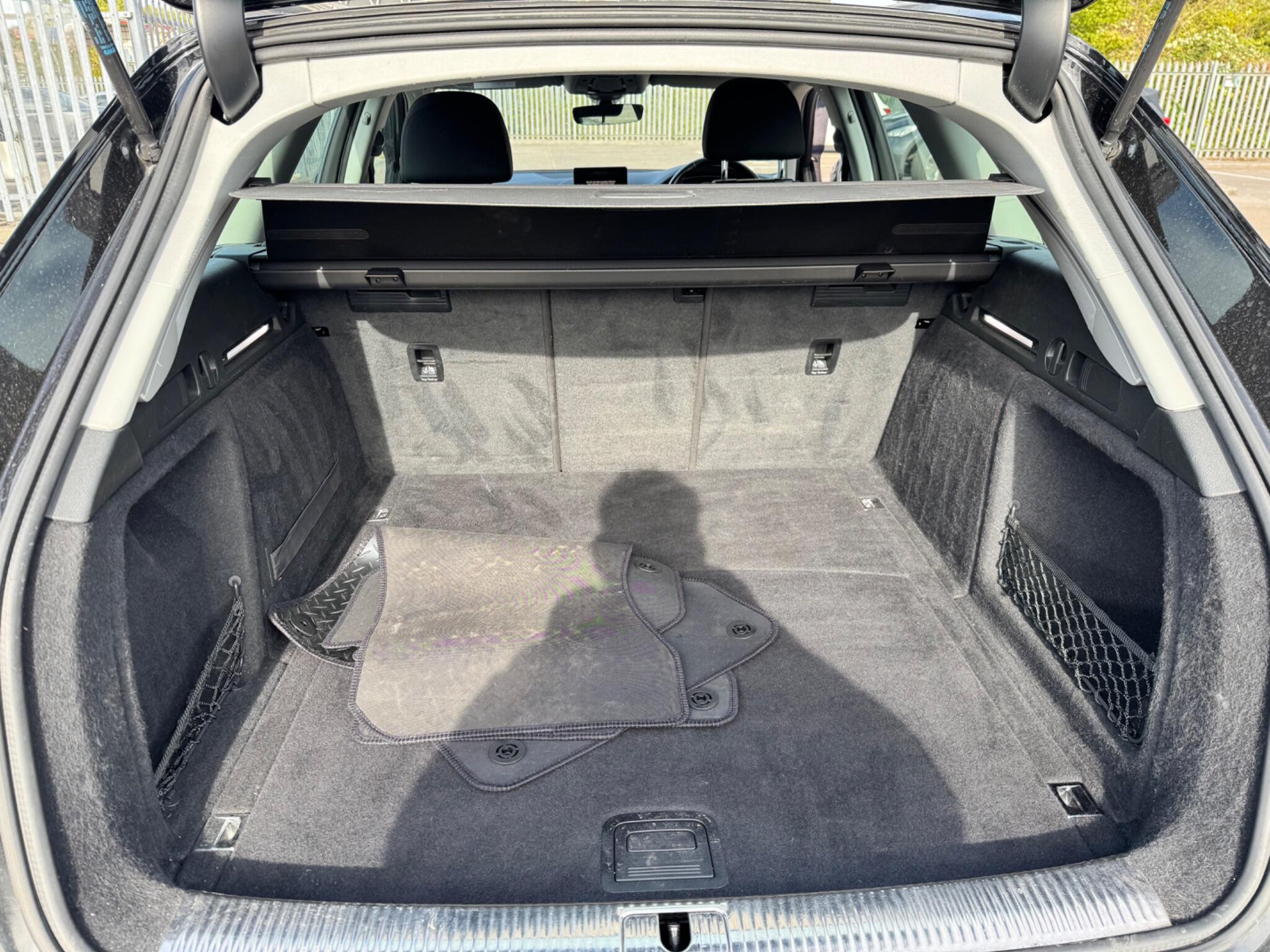 Audi A4 view 43