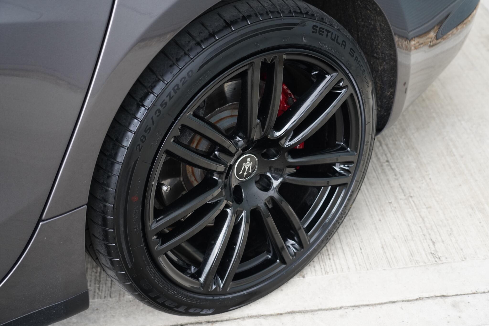 Maserati Ghibli view 21