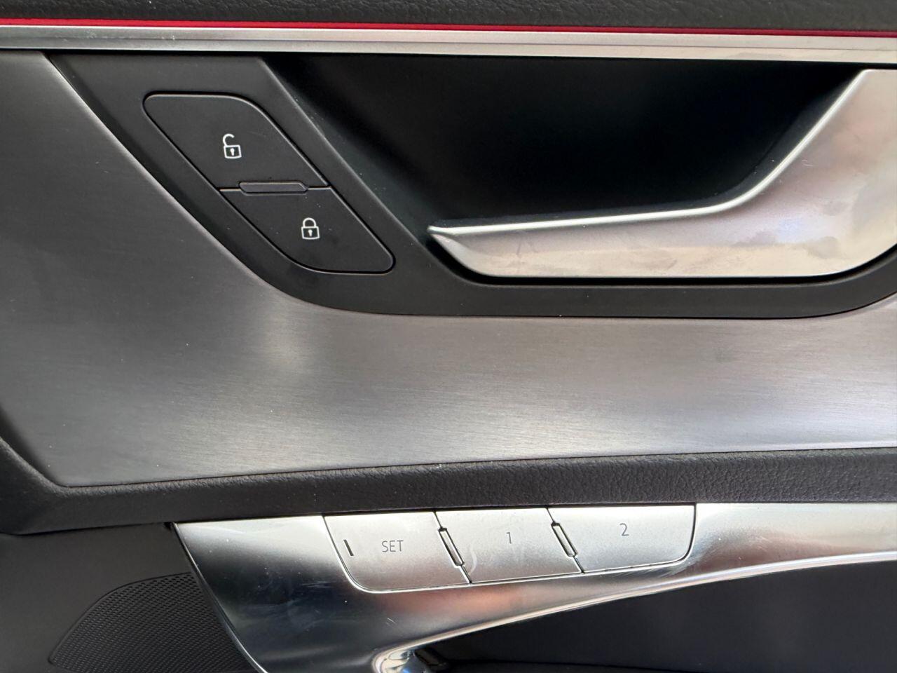 Audi A6 Saloon view 33