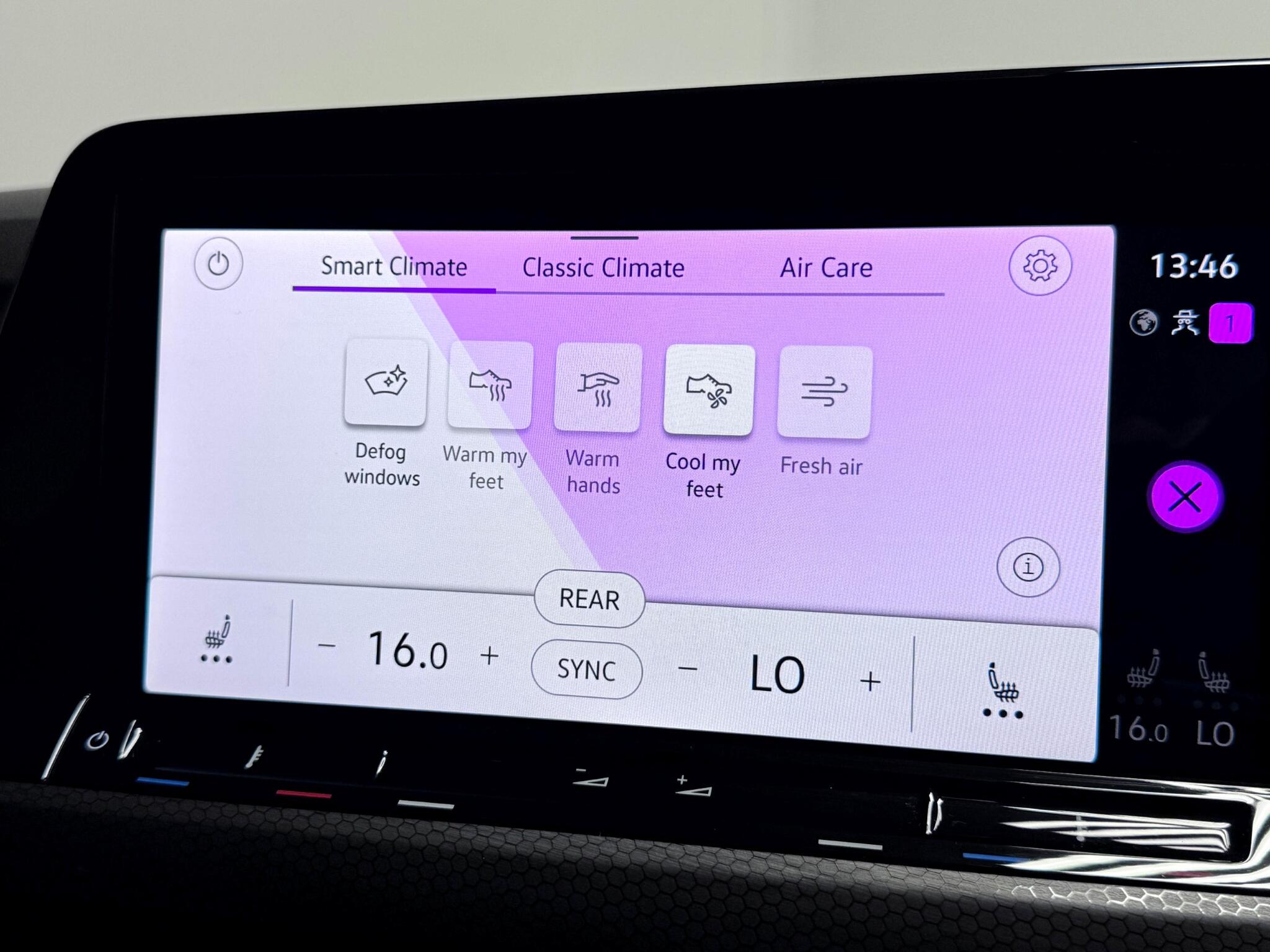 Volkswagen Golf view 52