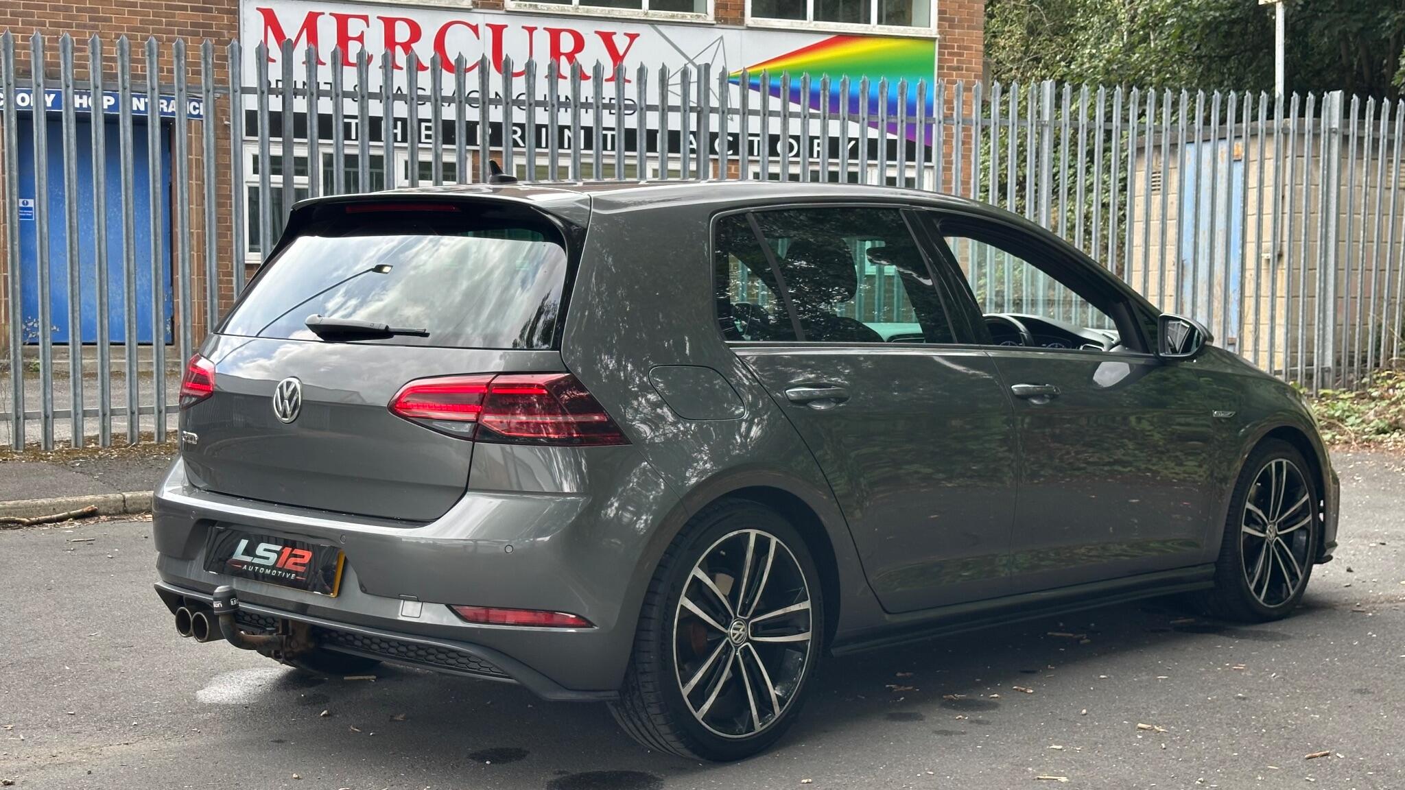 Volkswagen Golf view 12