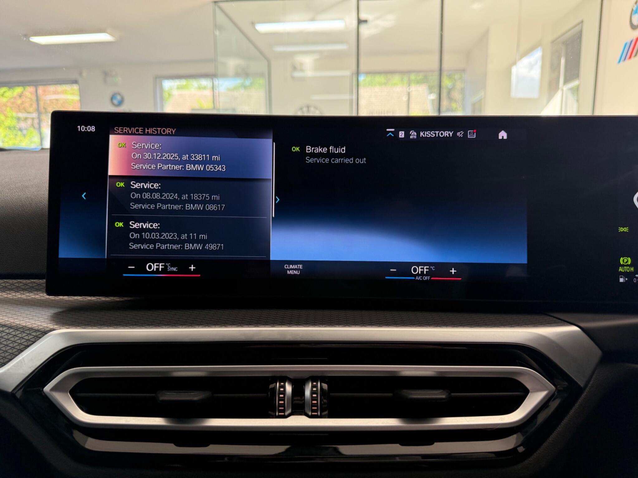 BMW 3 Series view 16