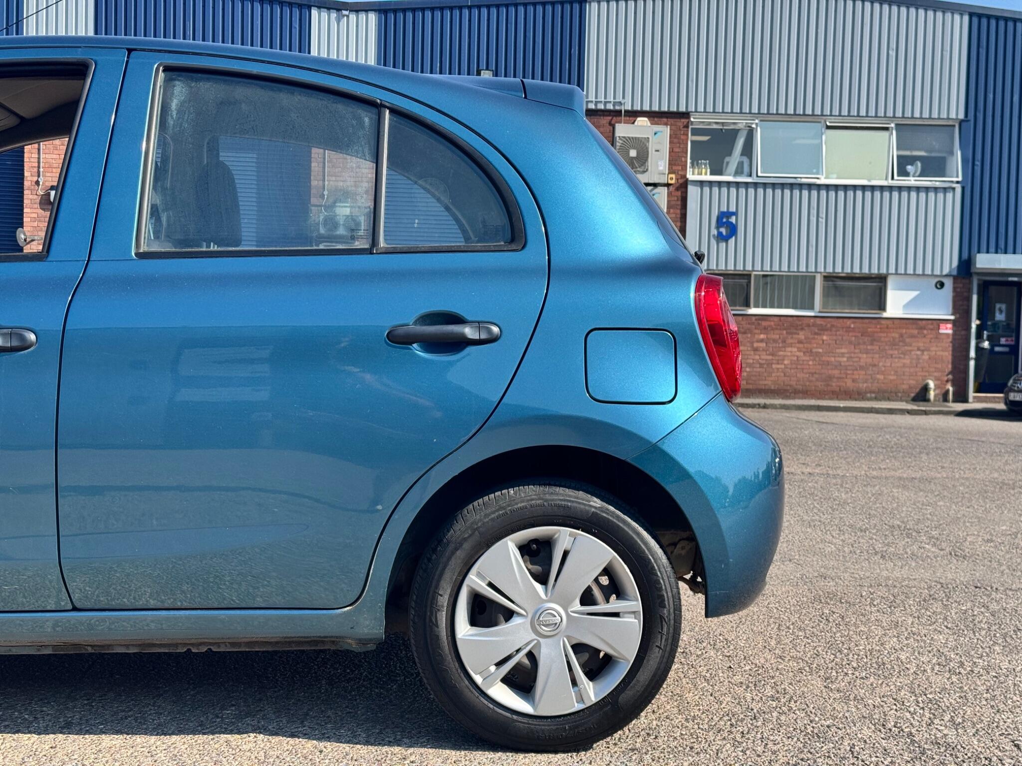 Nissan Micra view 38