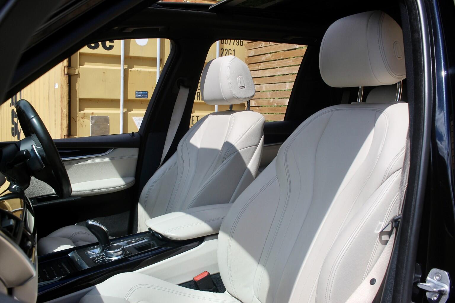 BMW X5 view 17