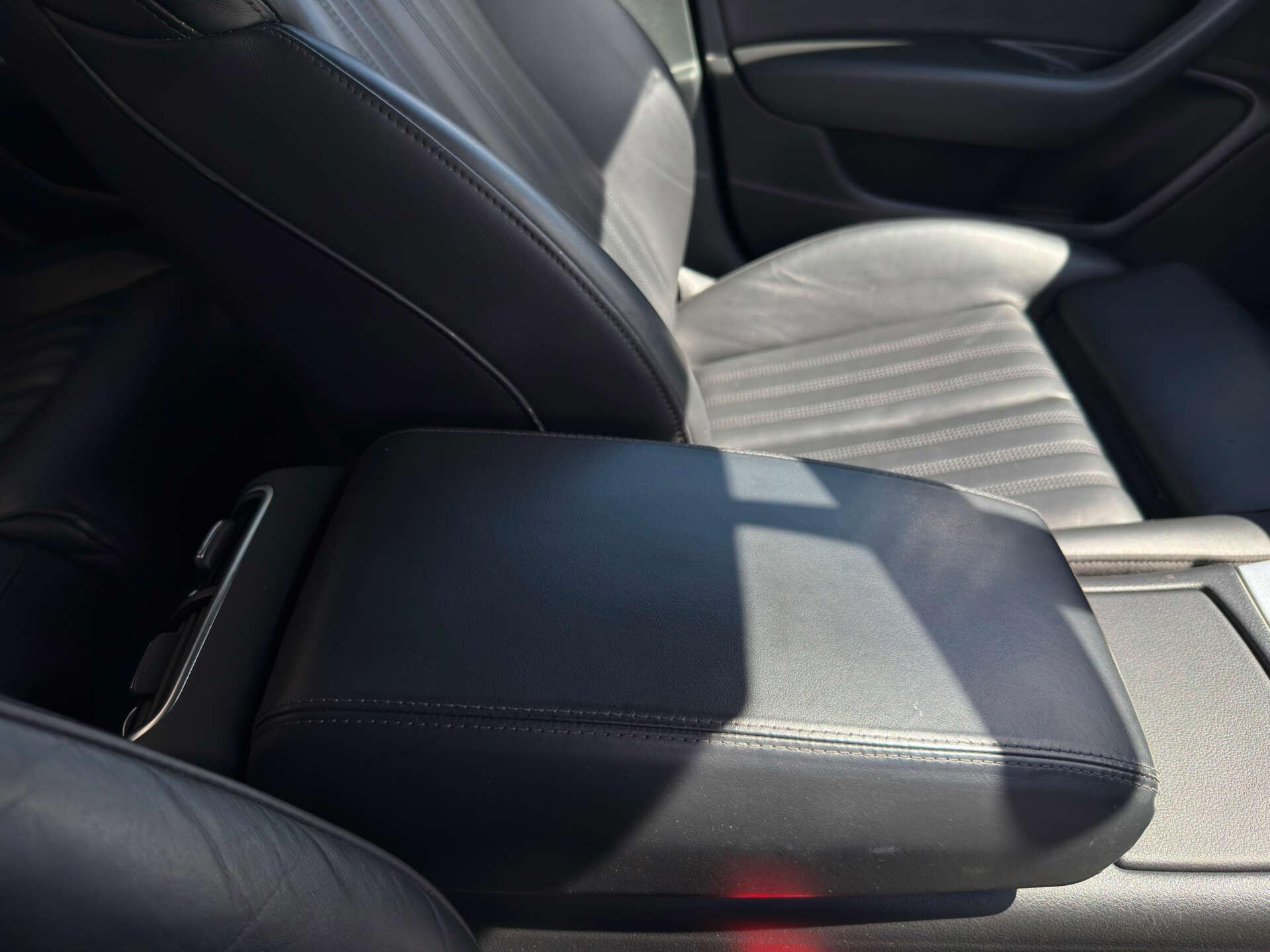 Audi A6 Saloon view 67