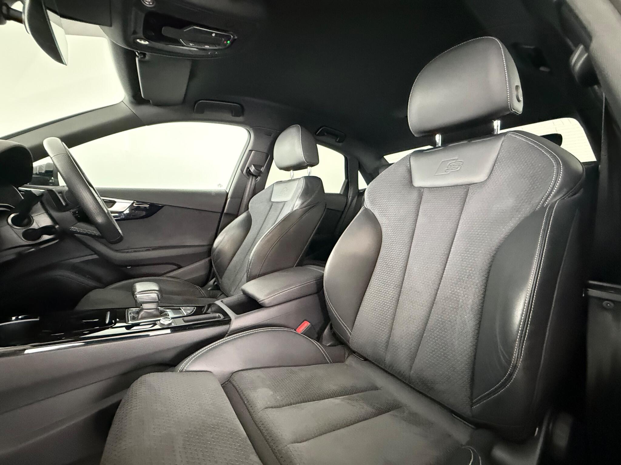 Audi A4 view 25