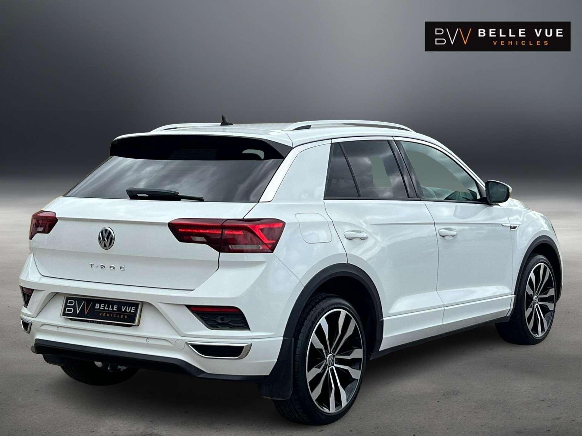 Volkswagen T-Roc view 17