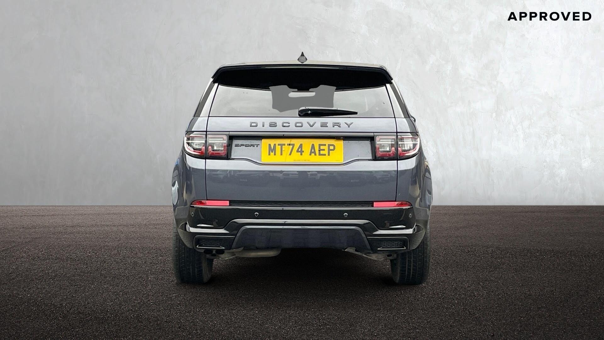 Land Rover Discovery Sport view 6