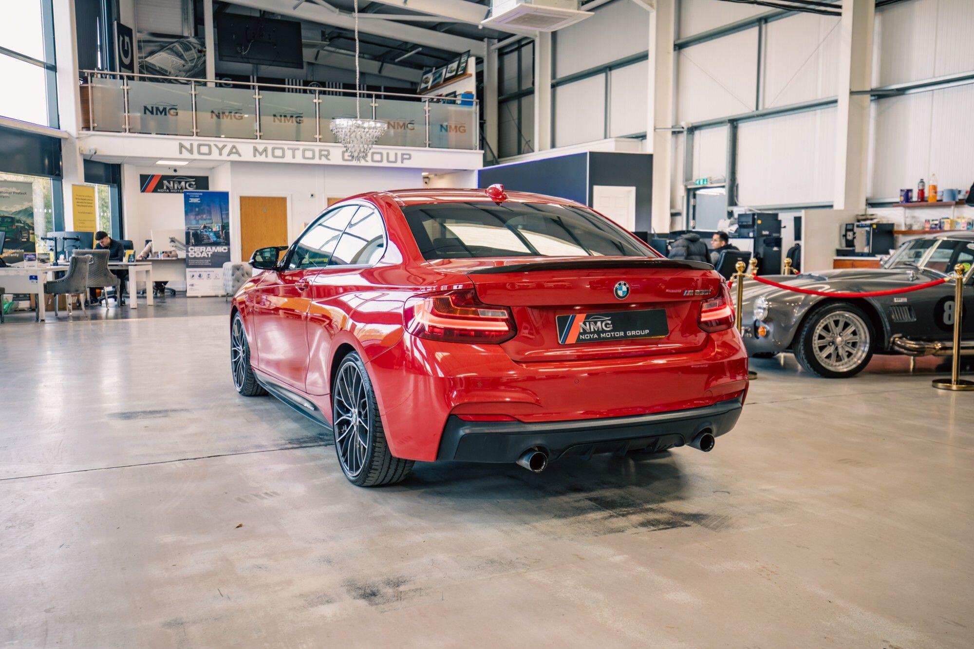 BMW 2 Series view 21