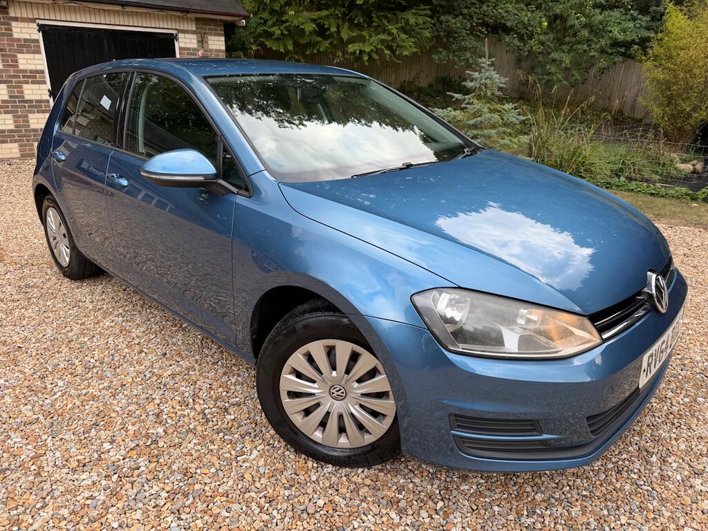 Volkswagen Golf main image