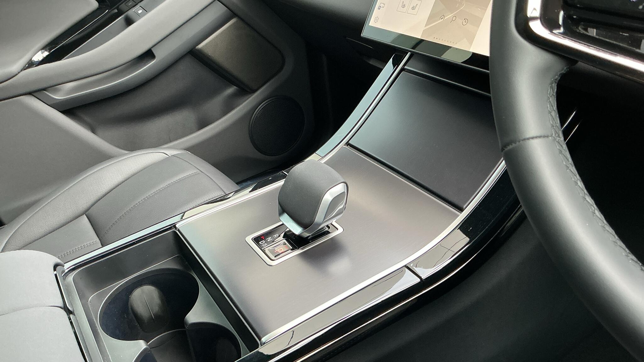 Land Rover Range Rover Evoque view 13