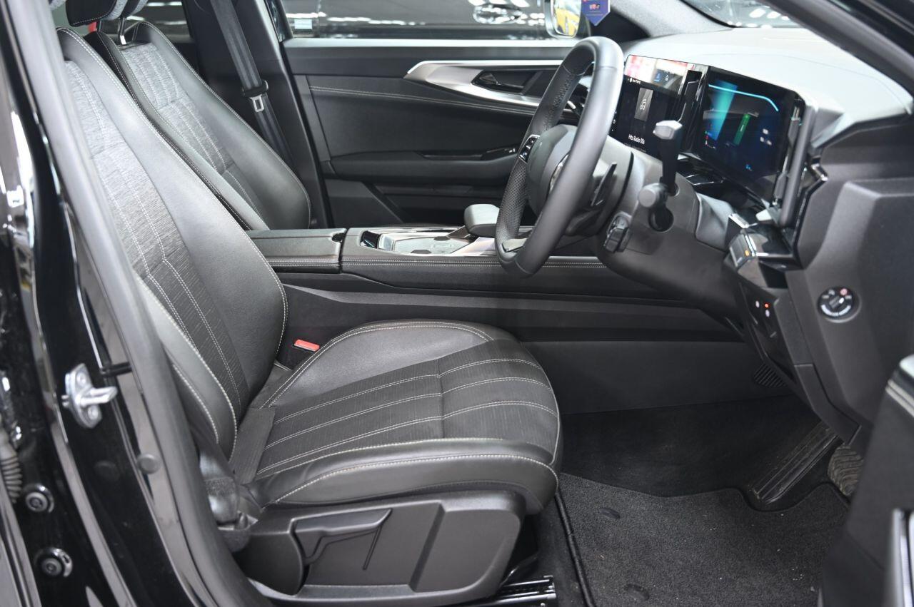 Renault Austral view 19